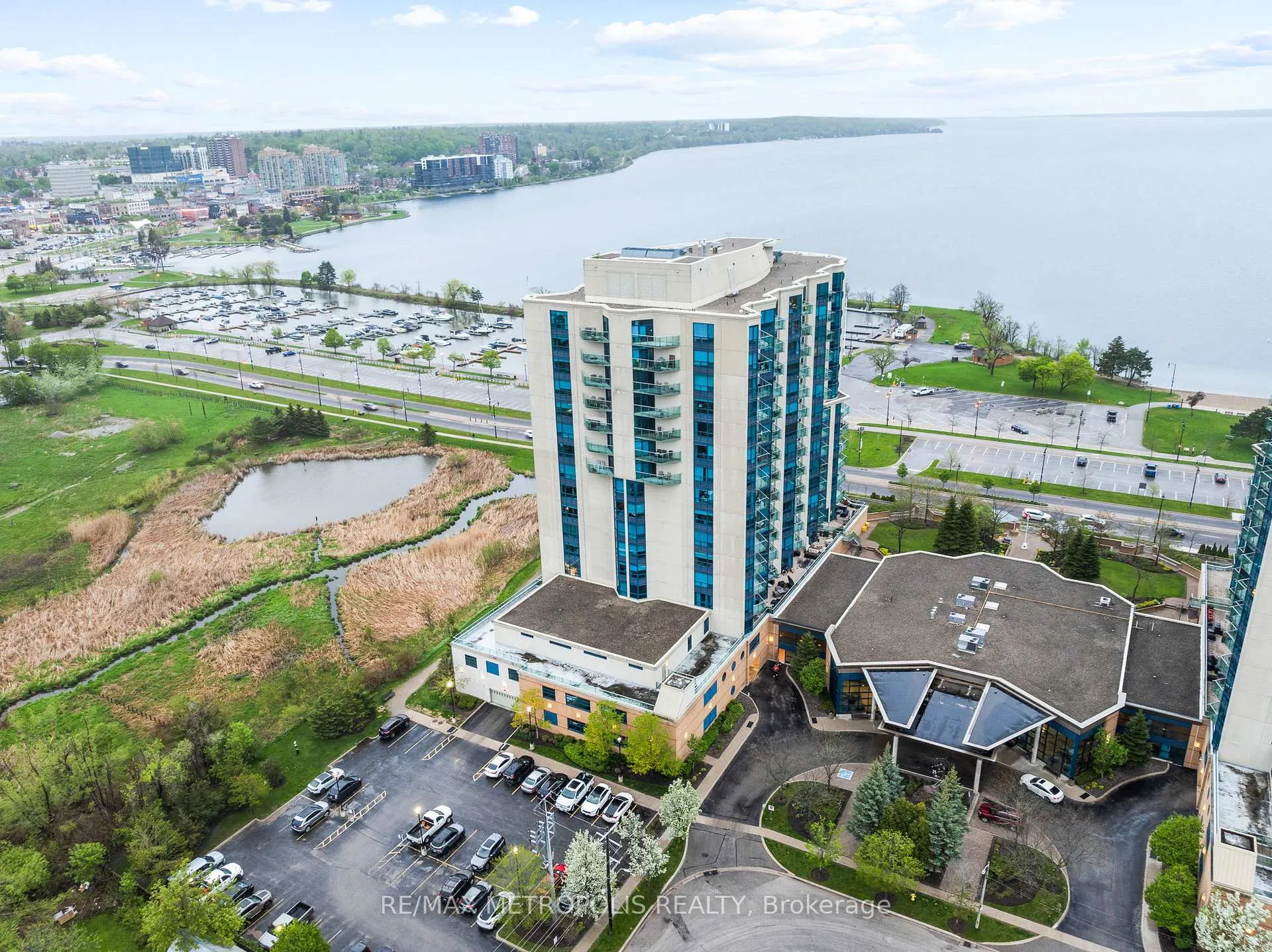 Photo 29 of Unit 606, 33 Ellen Street, Barrie, City Centre — HOMEH