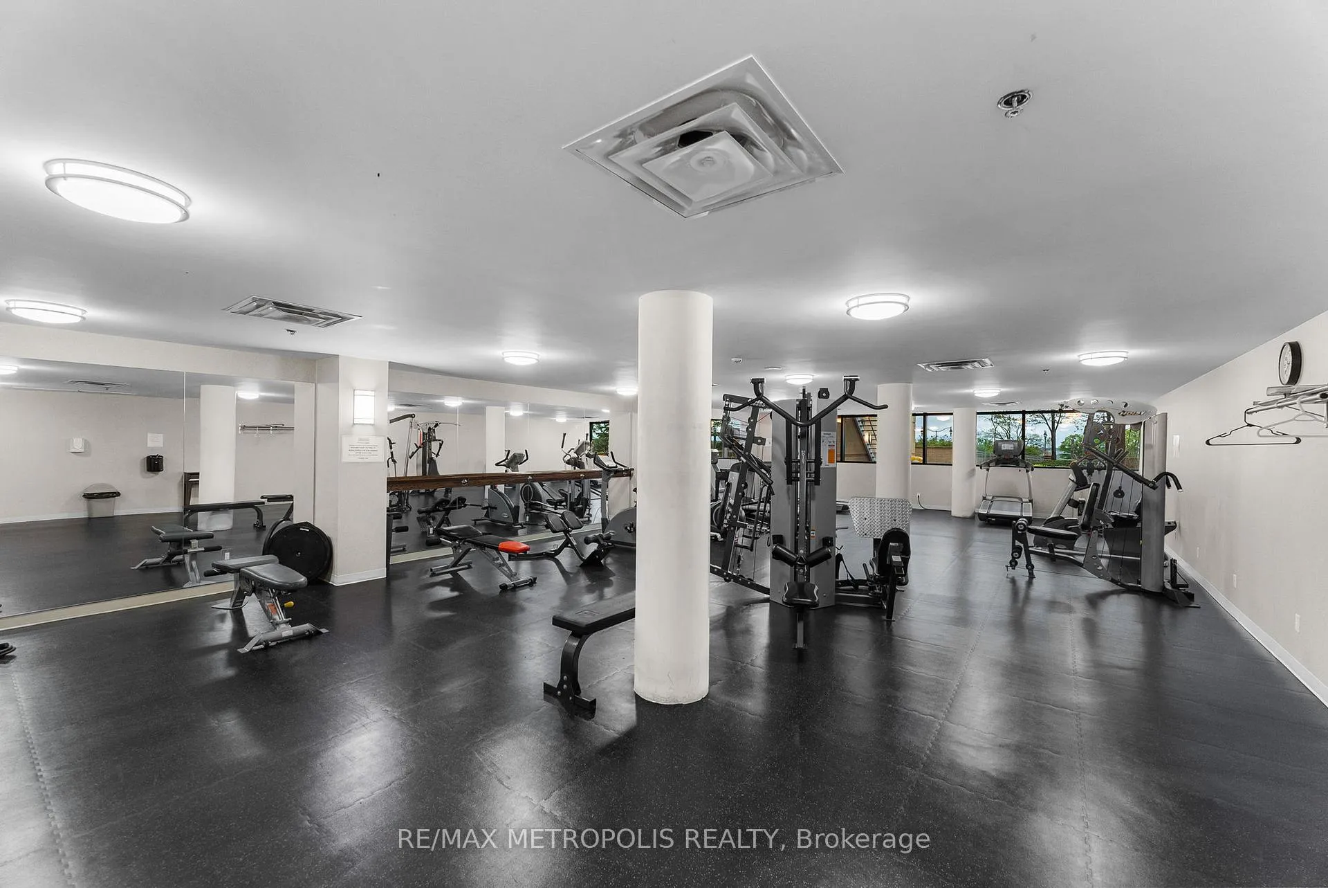 Photo 43 of Unit 606, 33 Ellen Street, Barrie, City Centre — HOMEH