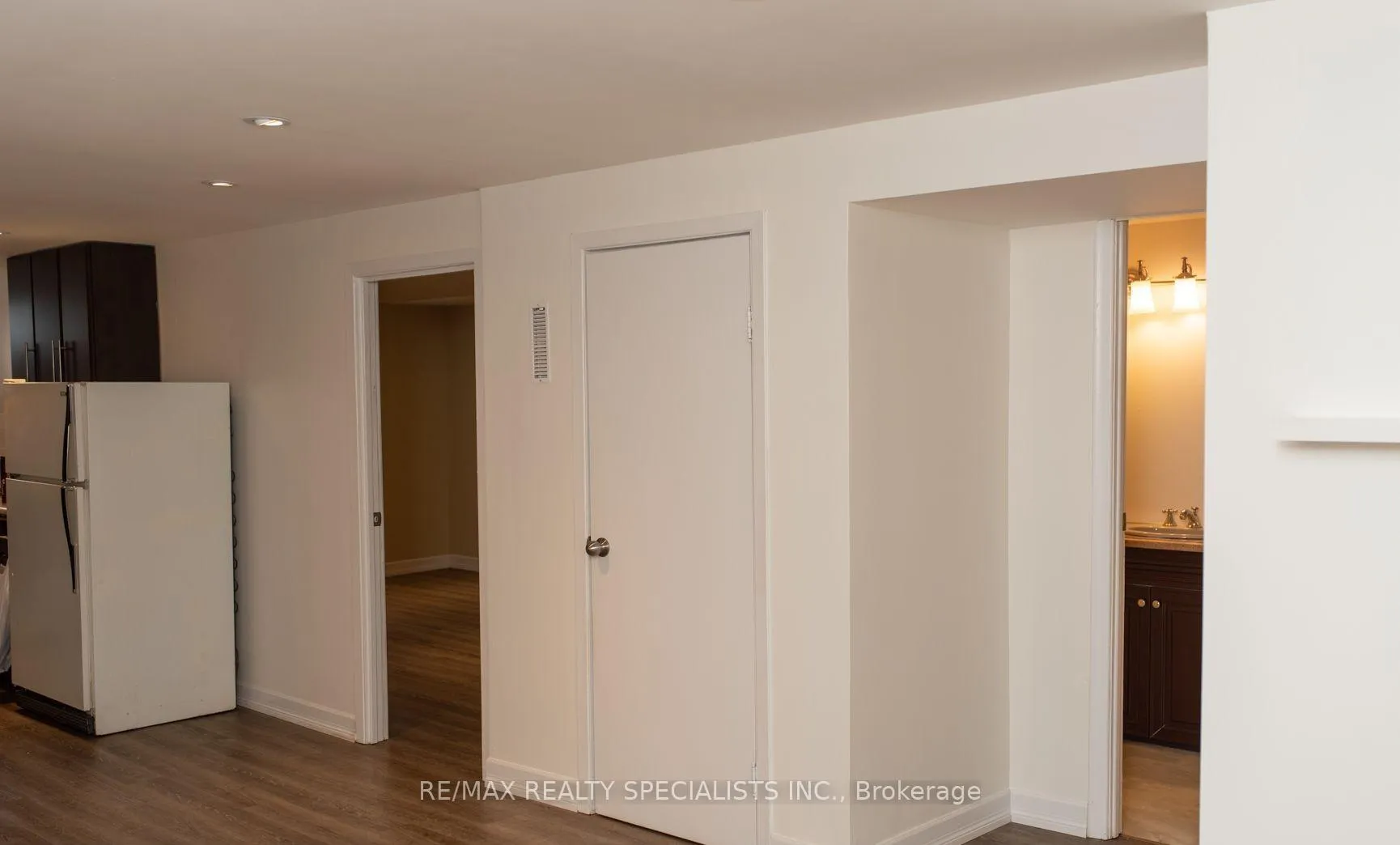 Photo 6 of Unit Bsmt, 477 Scott Street, St. Catharines, Bunting/Linwell — HOMEH