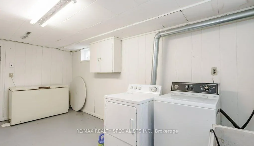 Photo 12 of Unit Bsmt, 477 Scott Street, St. Catharines, Bunting/Linwell — HOMEH