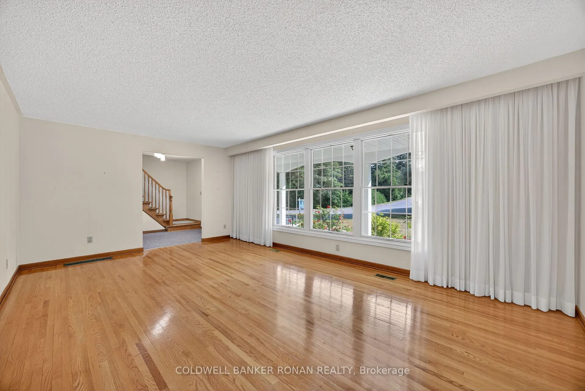 Photo 10 of 40 William Street, New Tecumseth, Alliston — HOMEH