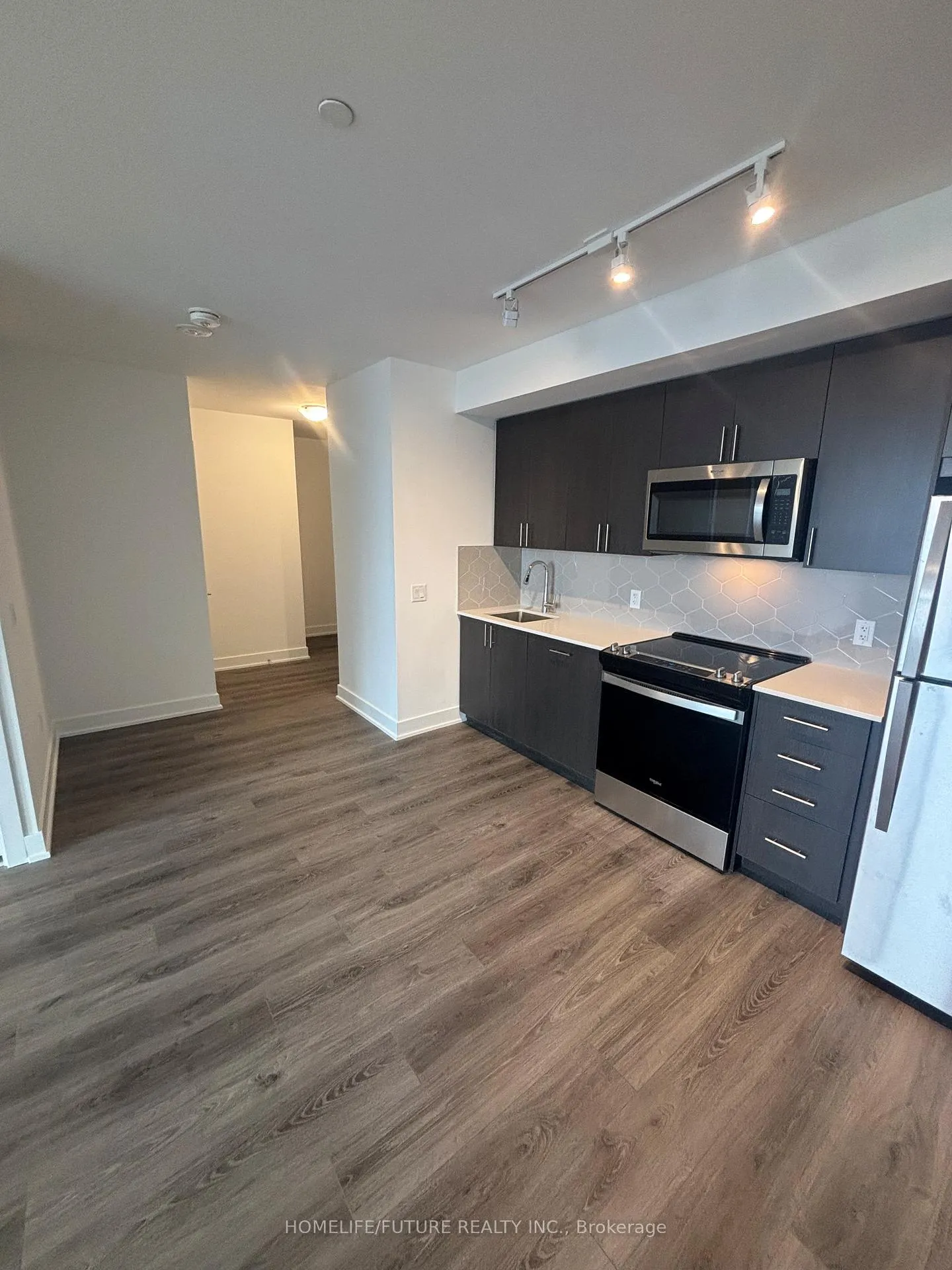 Photo 4 of Unit 1917, 2545 Simcoe Street N, Oshawa, Windfields — HOMEH