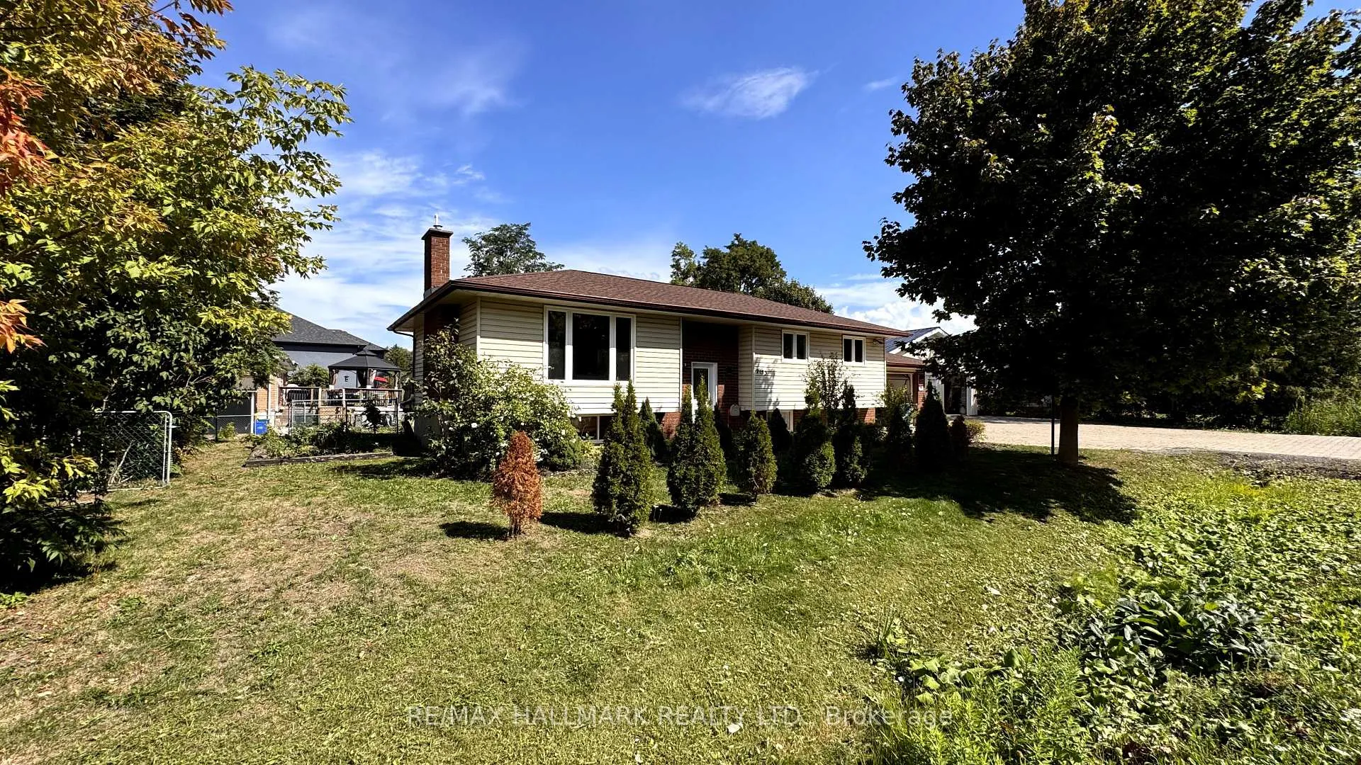 Photo 1 of 2153 Spring Street, Innisfil, Alcona — HOMEH