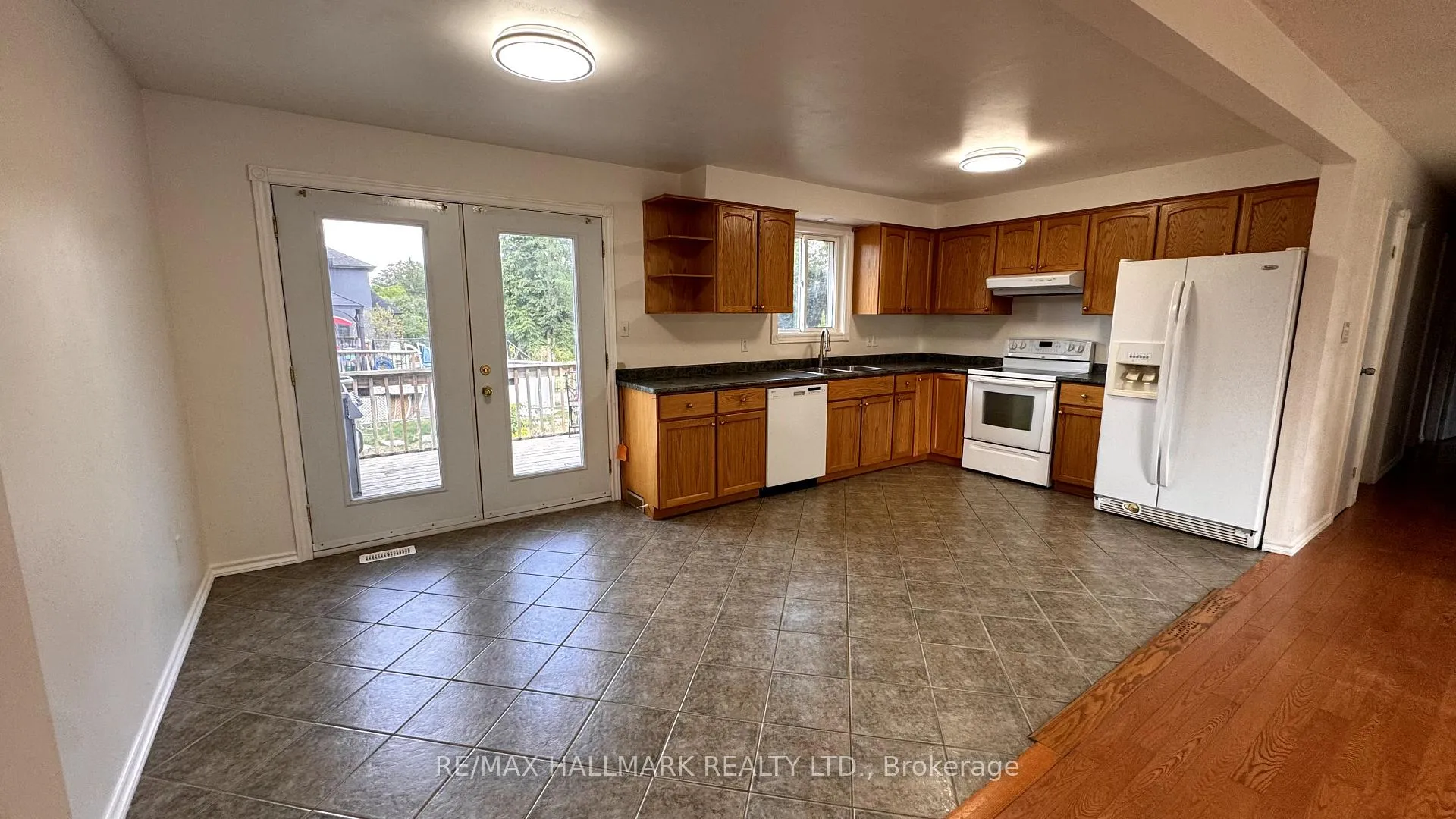 Photo 7 of 2153 Spring Street, Innisfil, Alcona — HOMEH