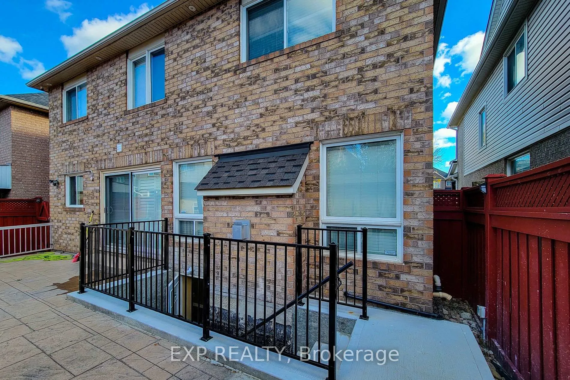 Photo 8 of Unit bsmnt, 14 White Road, Brampton, Fletcher's Meadow — HOMEH