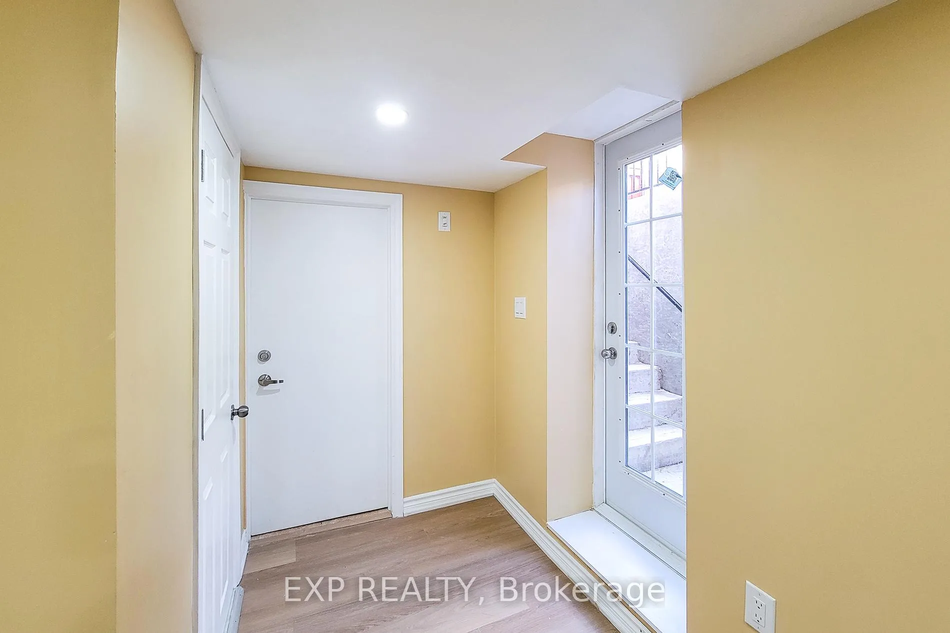 Photo 12 of Unit bsmnt, 14 White Road, Brampton, Fletcher's Meadow — HOMEH