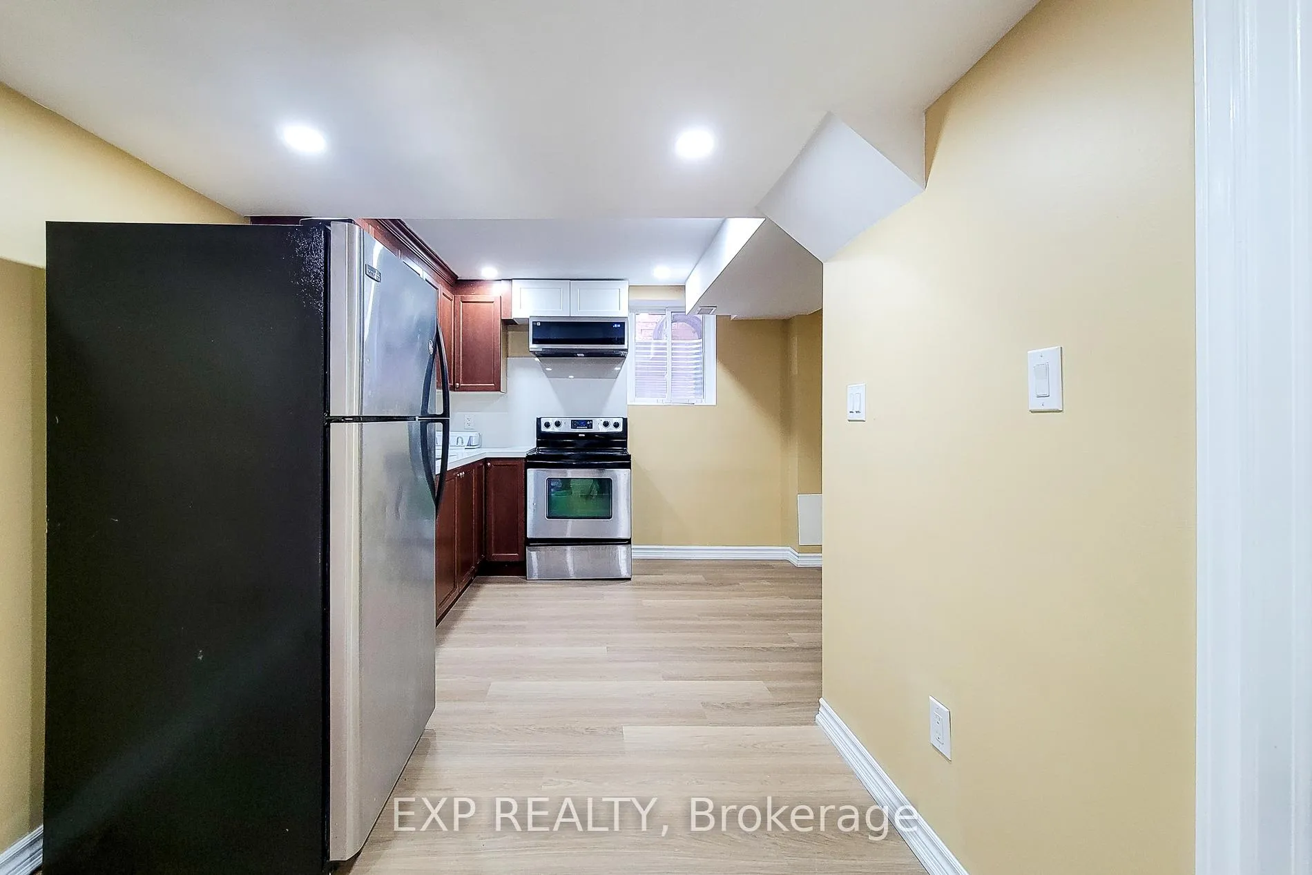 Photo 14 of Unit bsmnt, 14 White Road, Brampton, Fletcher's Meadow — HOMEH