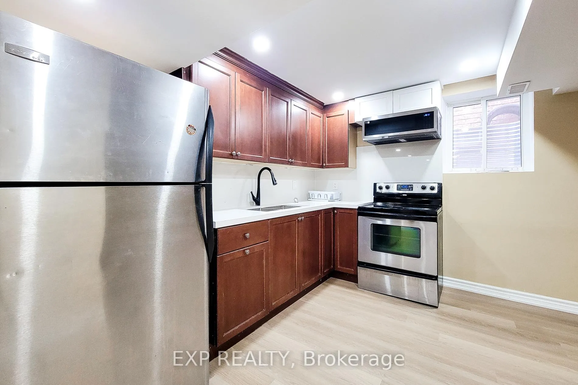 Photo 18 of Unit bsmnt, 14 White Road, Brampton, Fletcher's Meadow — HOMEH