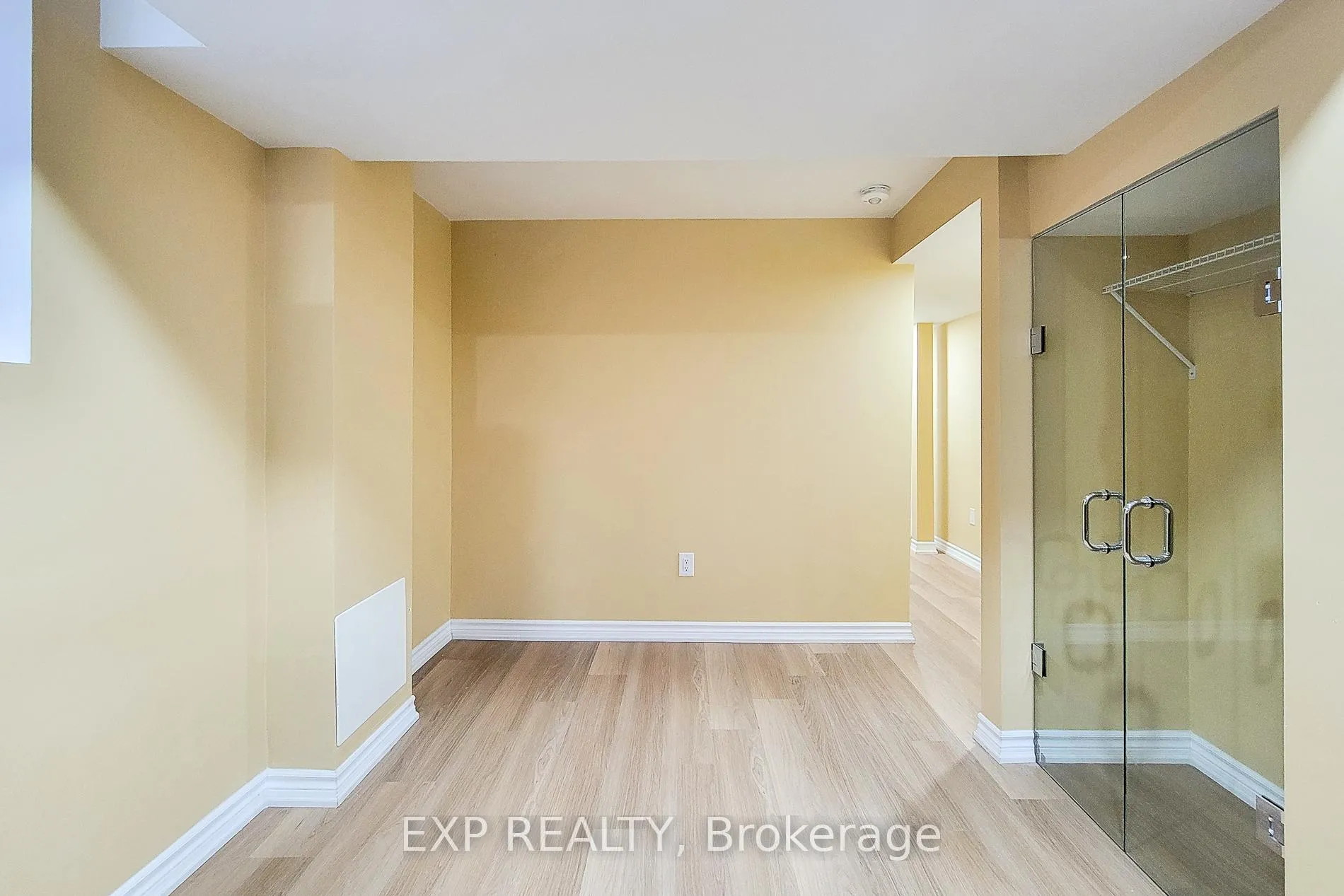 Photo 21 of Unit bsmnt, 14 White Road, Brampton, Fletcher's Meadow — HOMEH