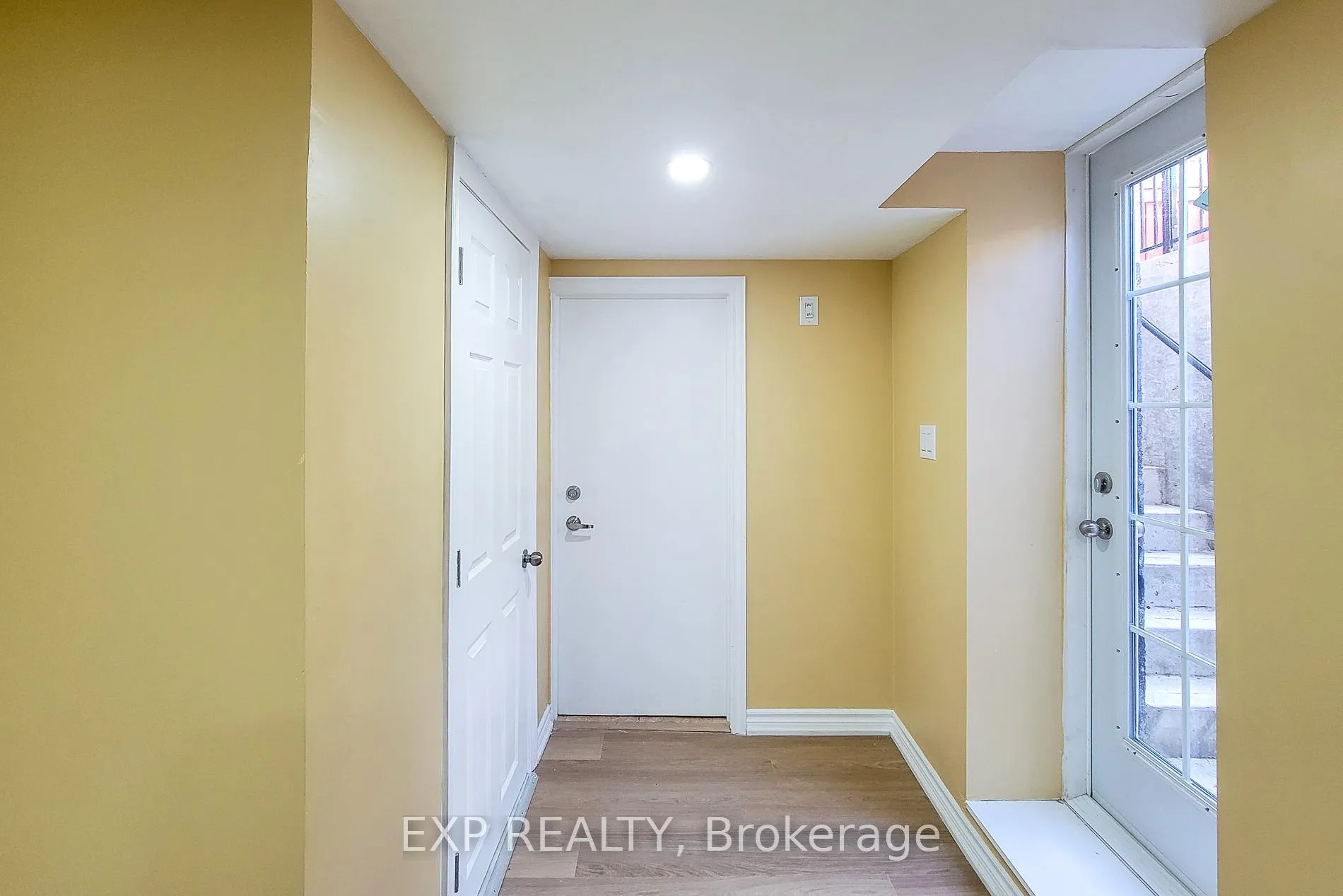 Photo 29 of Unit bsmnt, 14 White Road, Brampton, Fletcher's Meadow — HOMEH