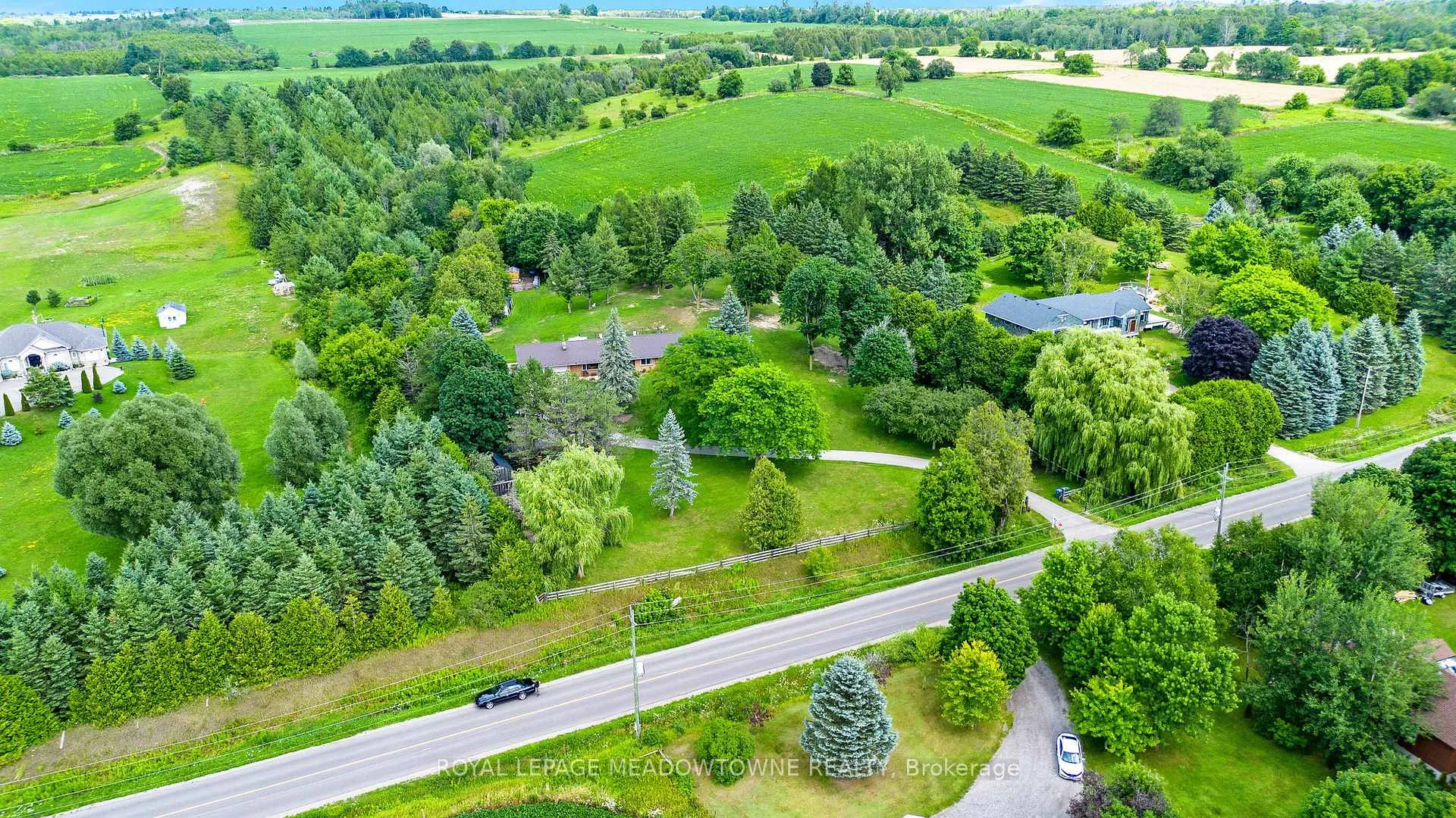 Photo 1 of 19997 Willoughby Road W, Caledon, Alton — HOMEH