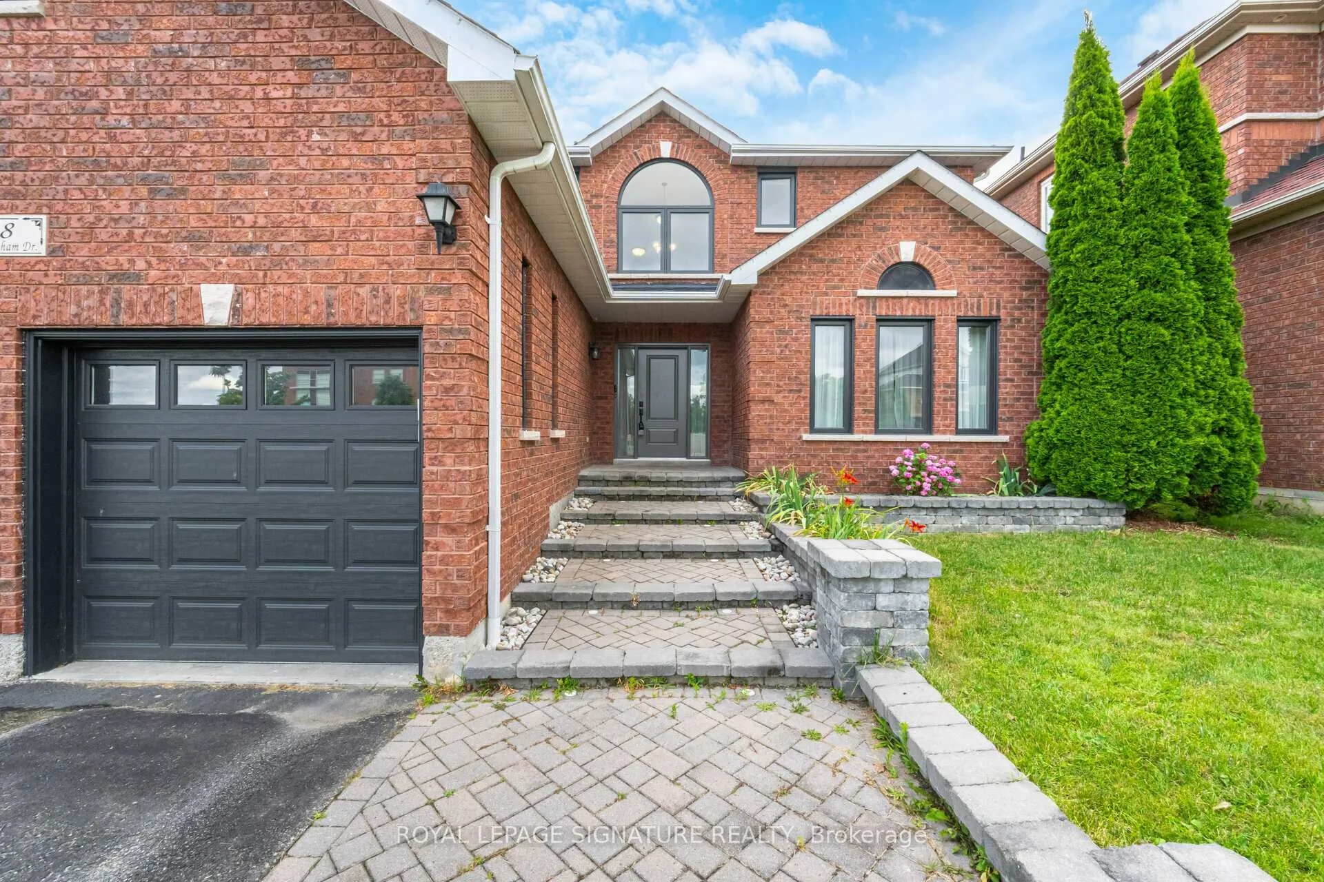 Photo 2 of 38 Sandringham Drive, Barrie, Innis-Shore — HOMEH