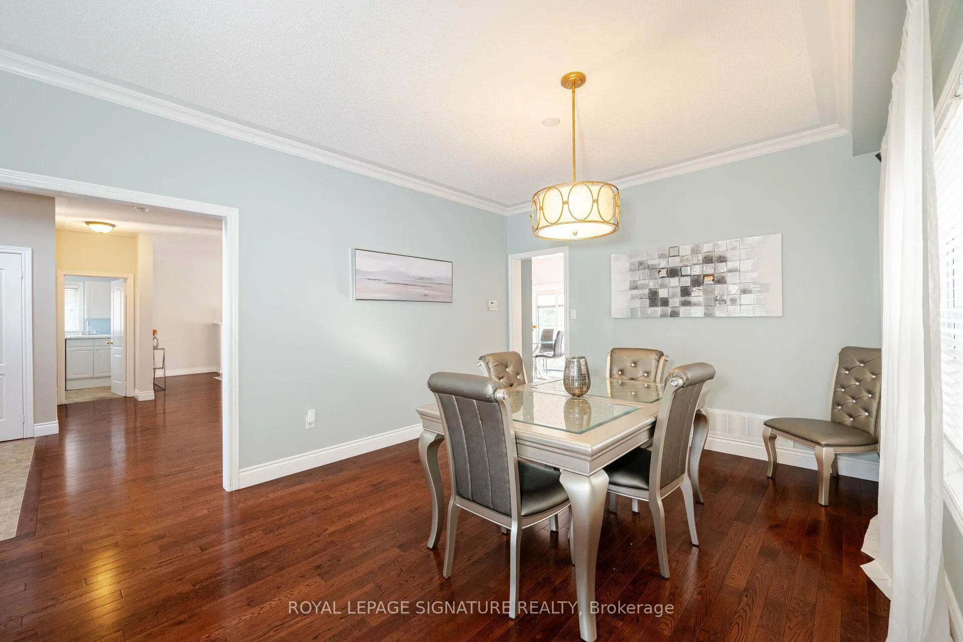 Photo 7 of 38 Sandringham Drive, Barrie, Innis-Shore — HOMEH