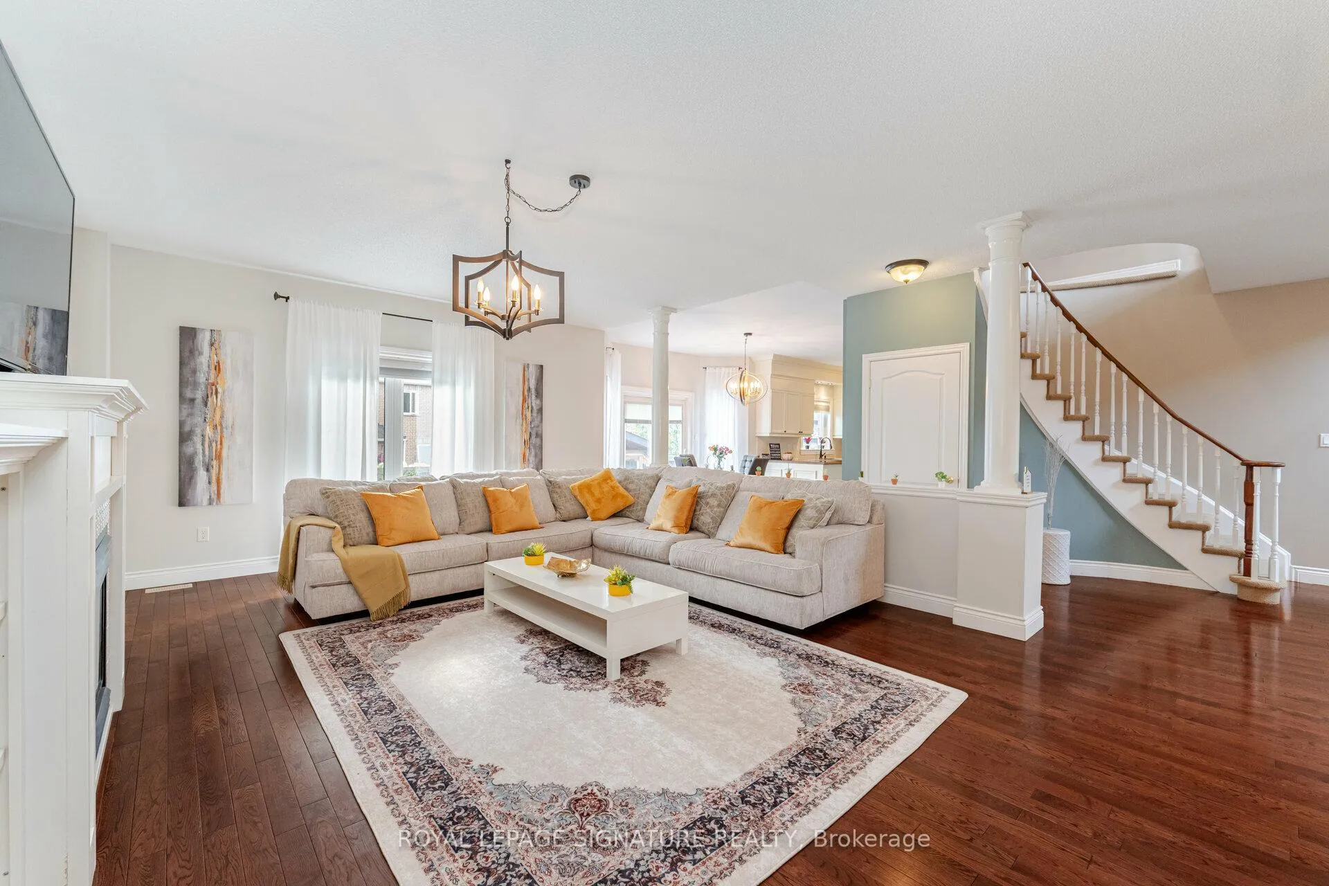 Photo 12 of 38 Sandringham Drive, Barrie, Innis-Shore — HOMEH
