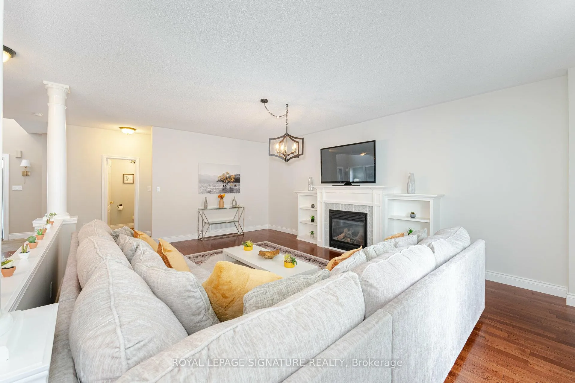 Photo 14 of 38 Sandringham Drive, Barrie, Innis-Shore — HOMEH