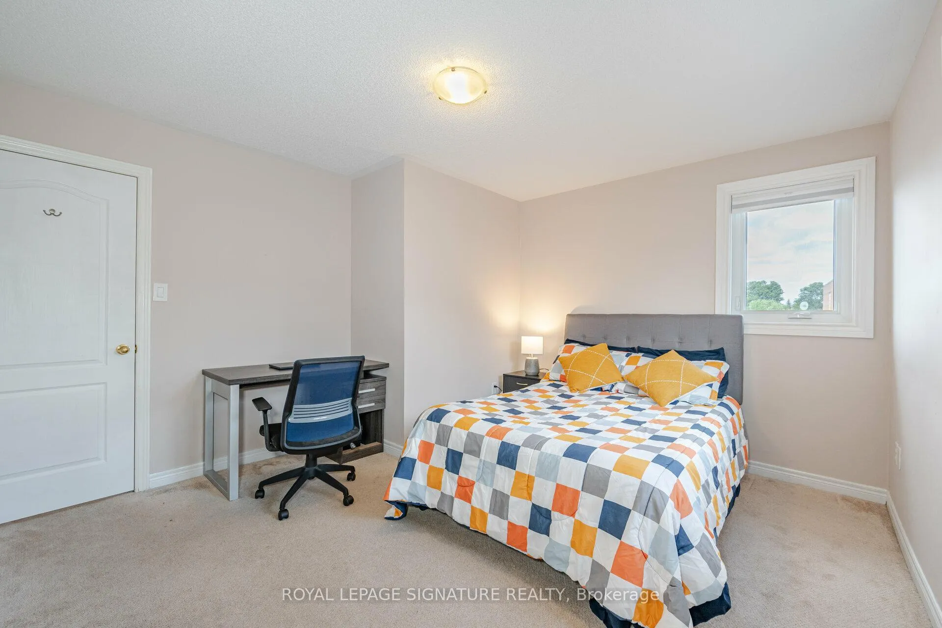 Photo 21 of 38 Sandringham Drive, Barrie, Innis-Shore — HOMEH