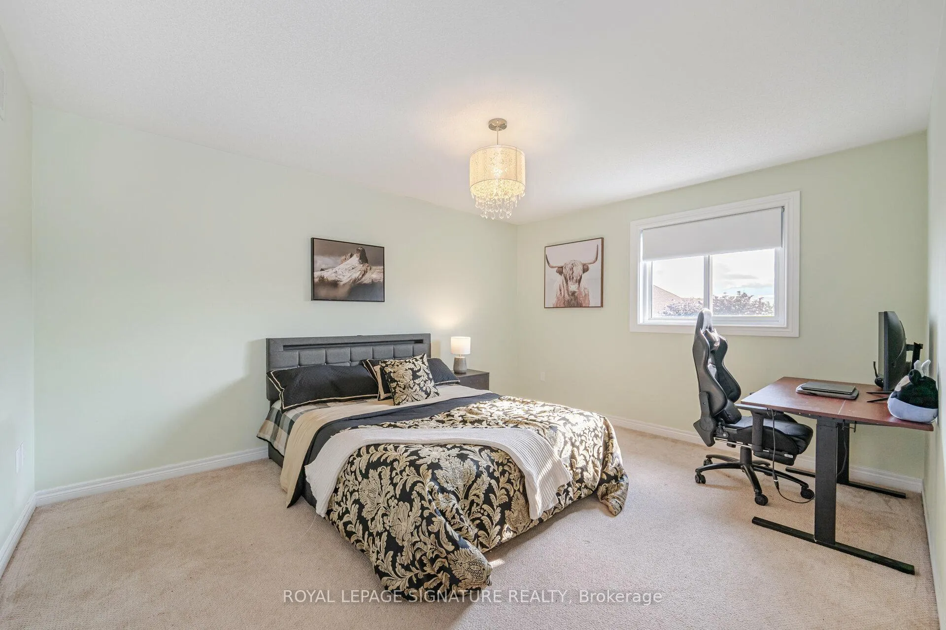 Photo 23 of 38 Sandringham Drive, Barrie, Innis-Shore — HOMEH