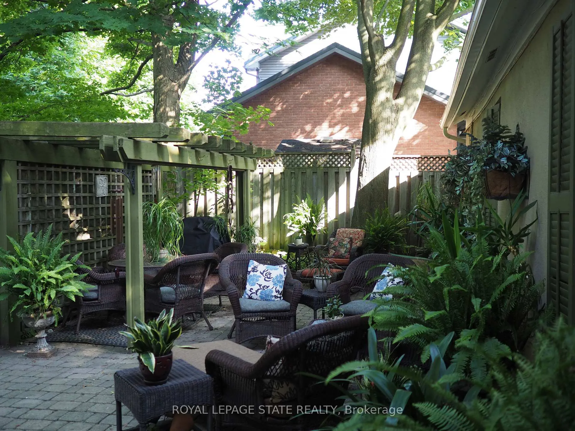 Photo 5 of 340 Dundas Street E, Hamilton, Waterdown — HOMEH