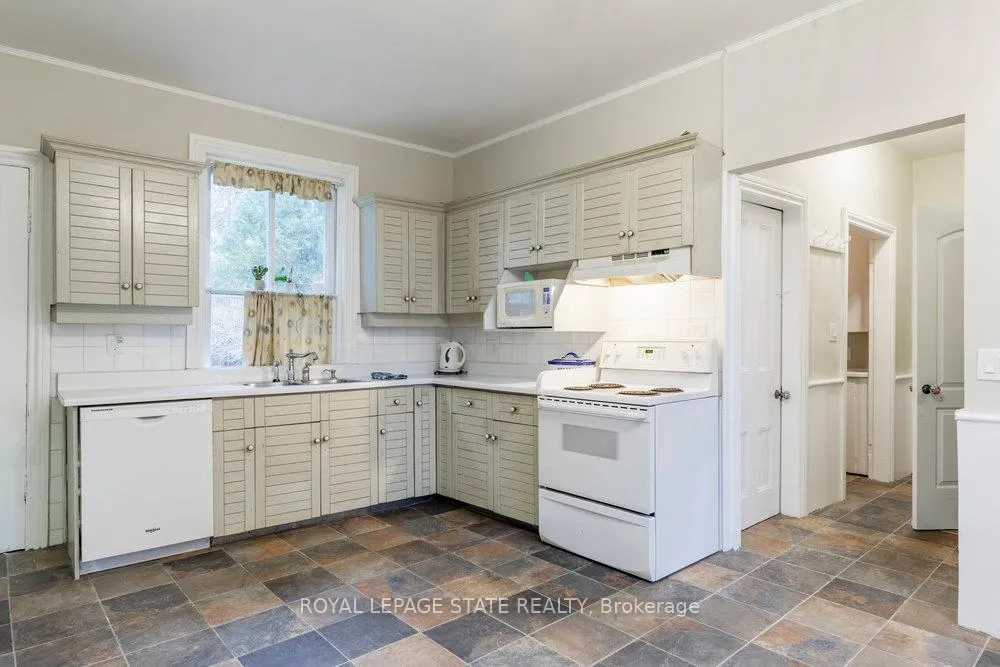 Photo 24 of 340 Dundas Street E, Hamilton, Waterdown — HOMEH