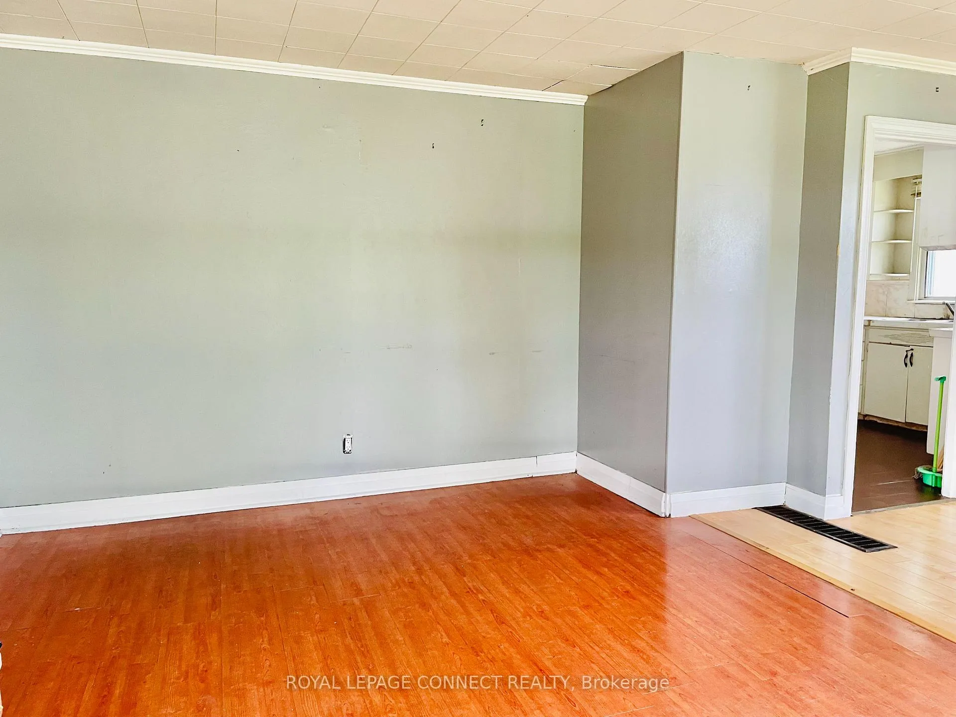 Photo 8 of Unit 3, 19470 Dufferin Street, King, Rural King — HOMEH