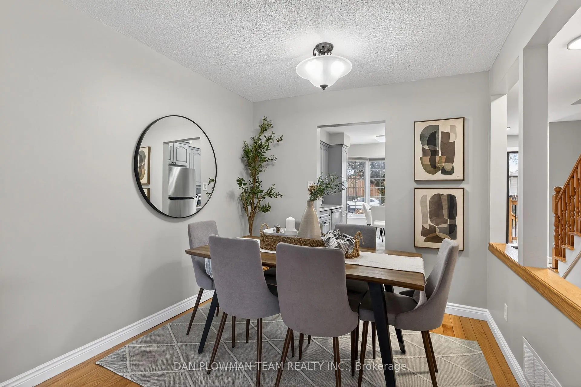 Photo 6 of 502 Sedan Crescent, Oshawa, Central — HOMEH