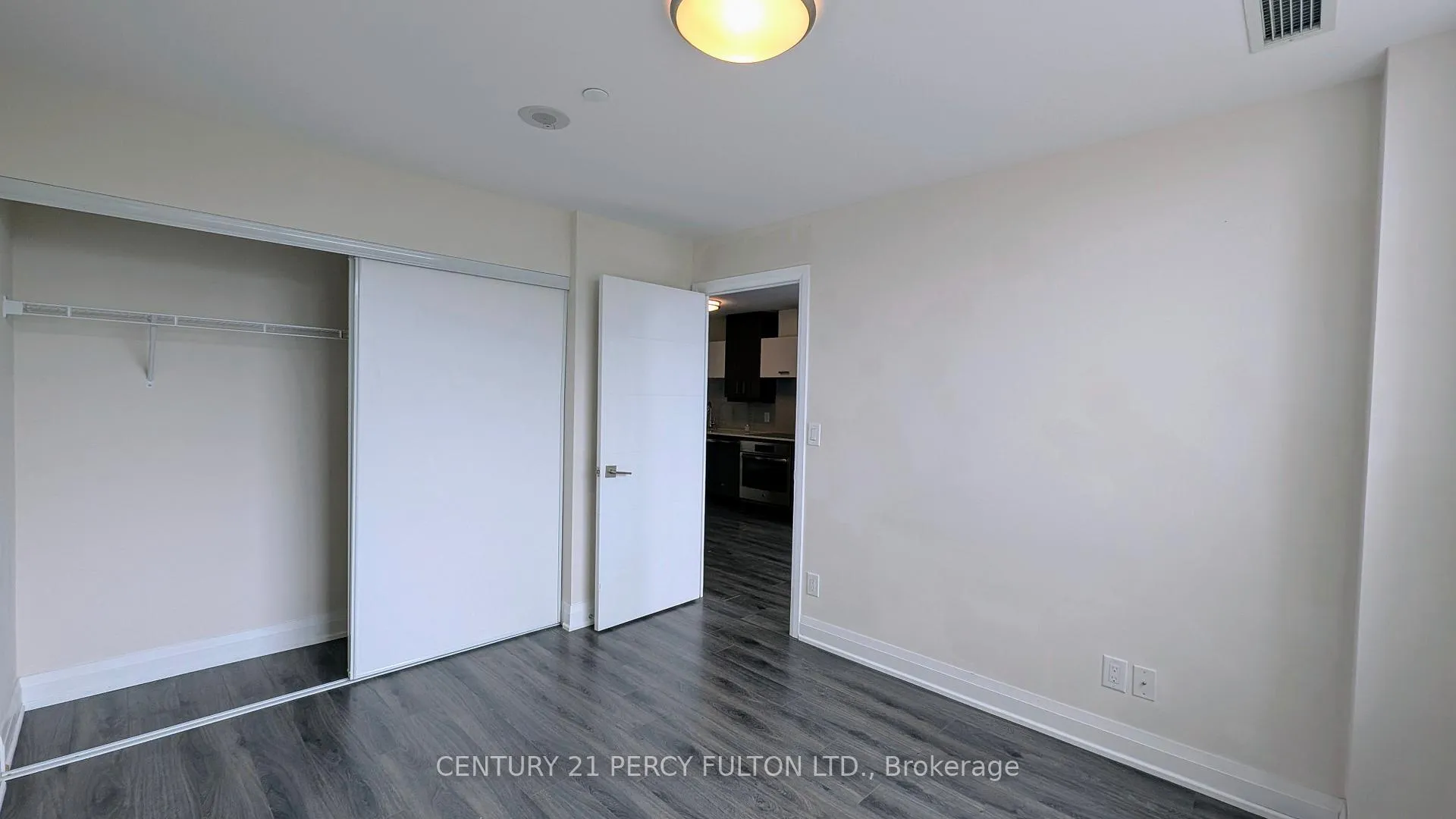 Photo 8 of Unit 917, 18 Uptown Drive, Markham, Unionville — HOMEH
