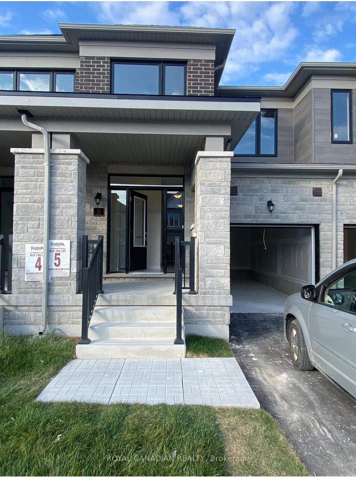 Front of 21 Tamworth Terrace