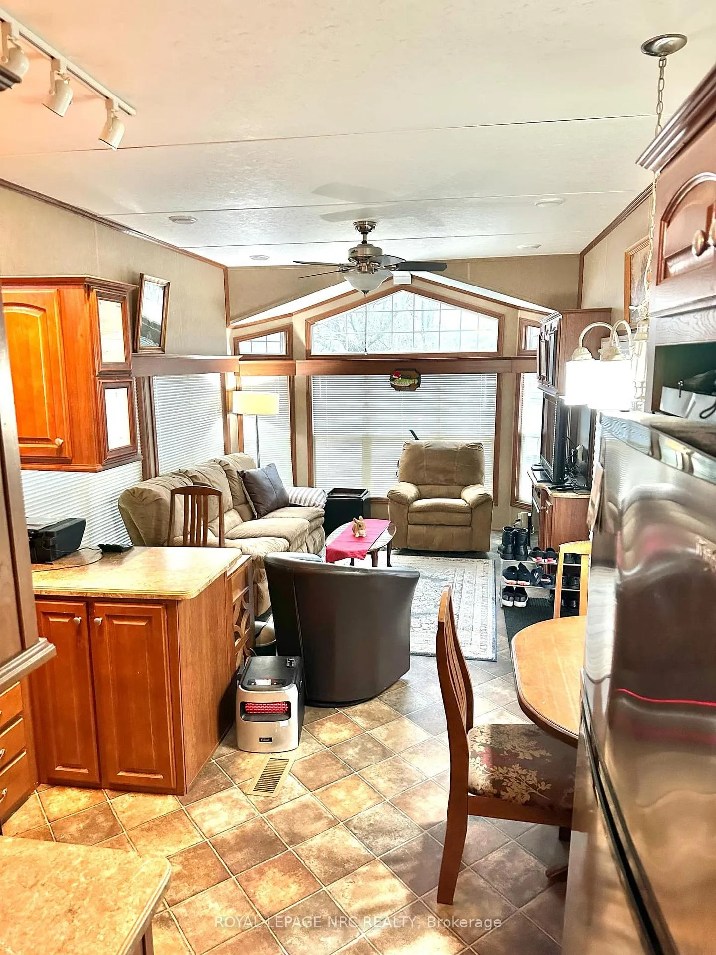 Photo 6 of Unit 259, 580 Beaver Creek Road, Waterloo — HOMEH