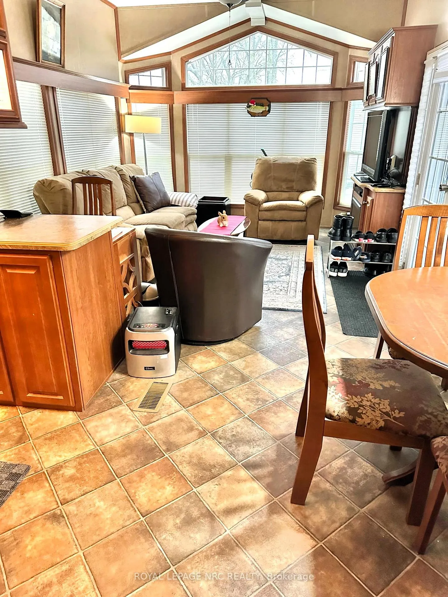 Photo 8 of Unit 259, 580 Beaver Creek Road, Waterloo — HOMEH