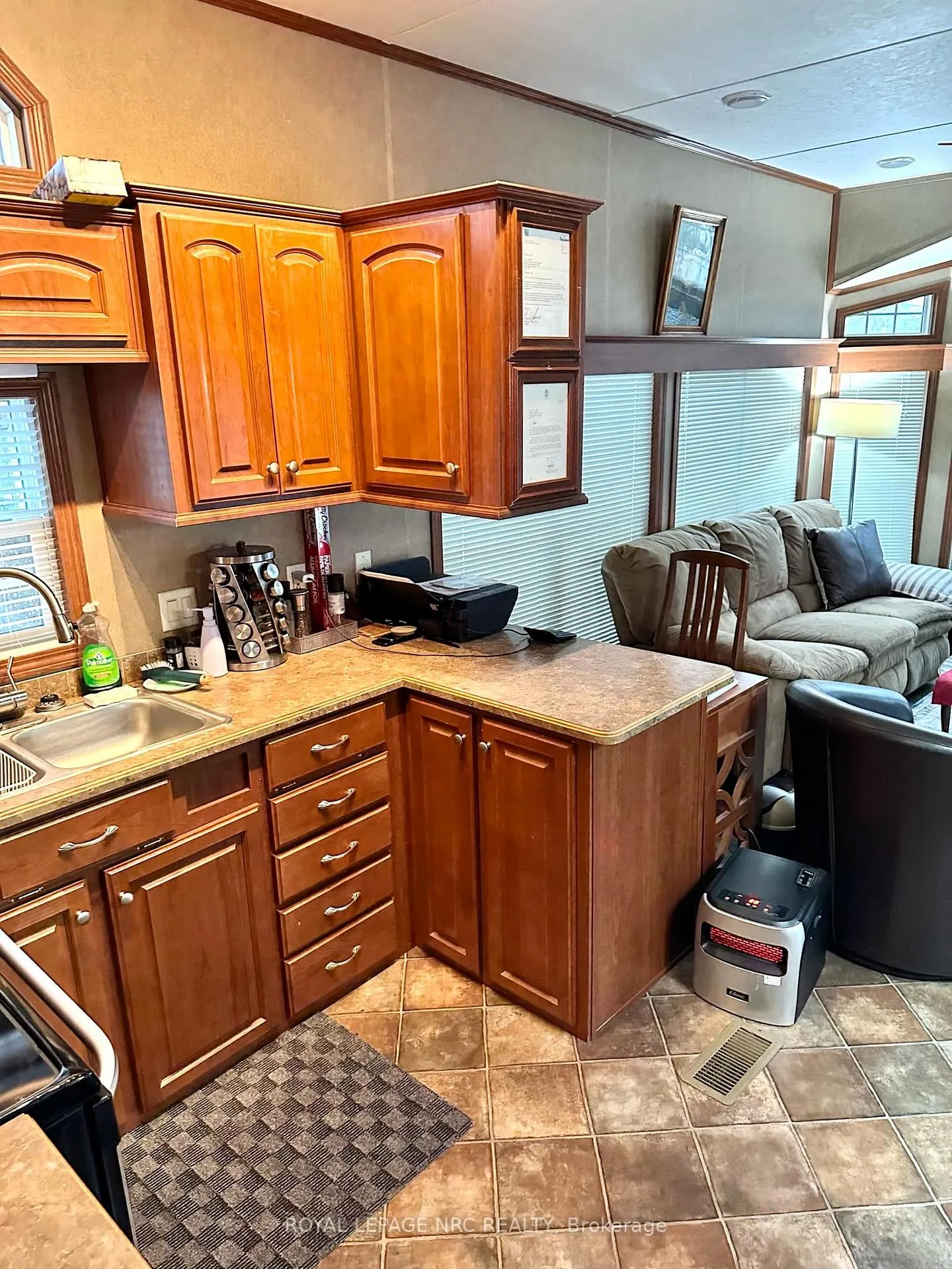 Photo 11 of Unit 259, 580 Beaver Creek Road, Waterloo — HOMEH