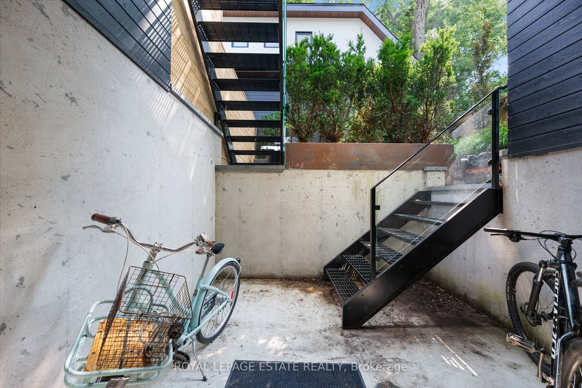 Photo 34 of Unit Lower Unit, 51 Maclean Avenue, Toronto, The Beaches — HOMEH