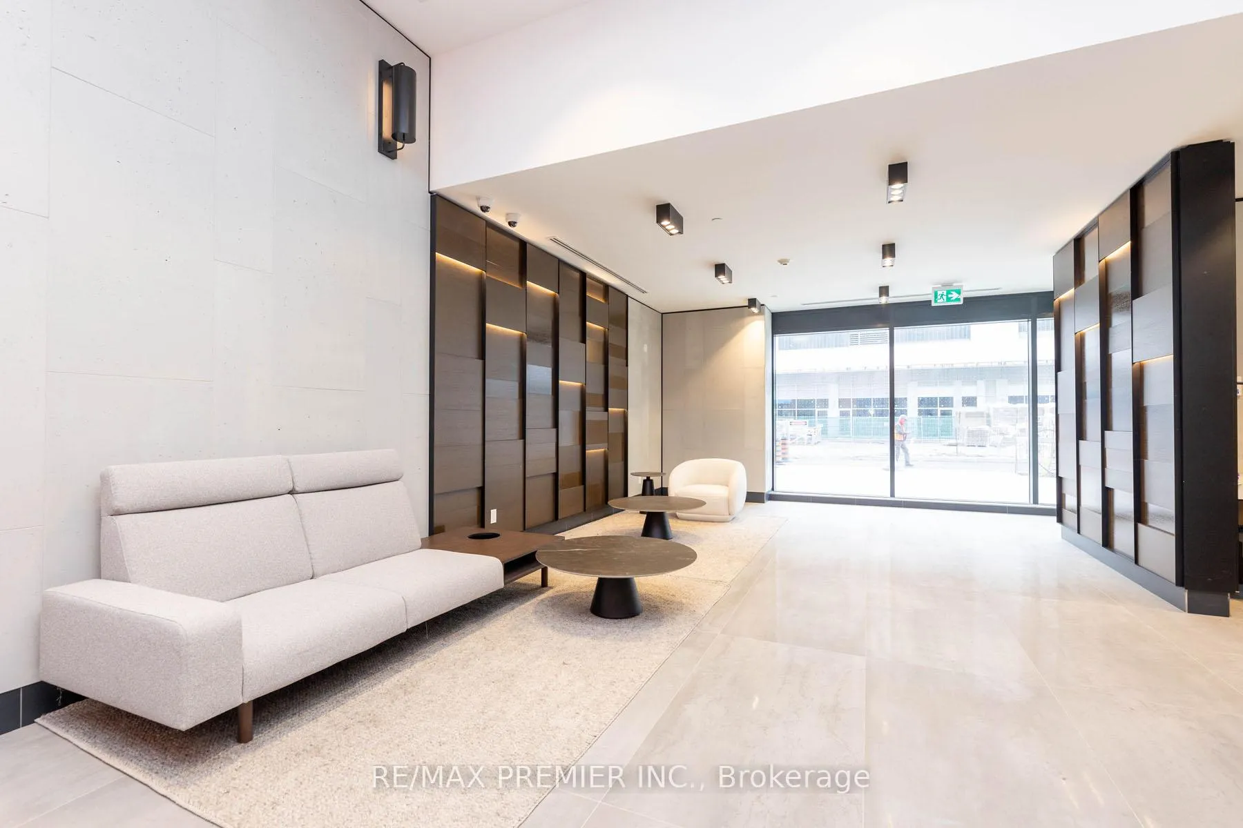 Photo 3 of Unit 912C, 38 Simcoe Promenade Circle, Markham, Unionville — HOMEH