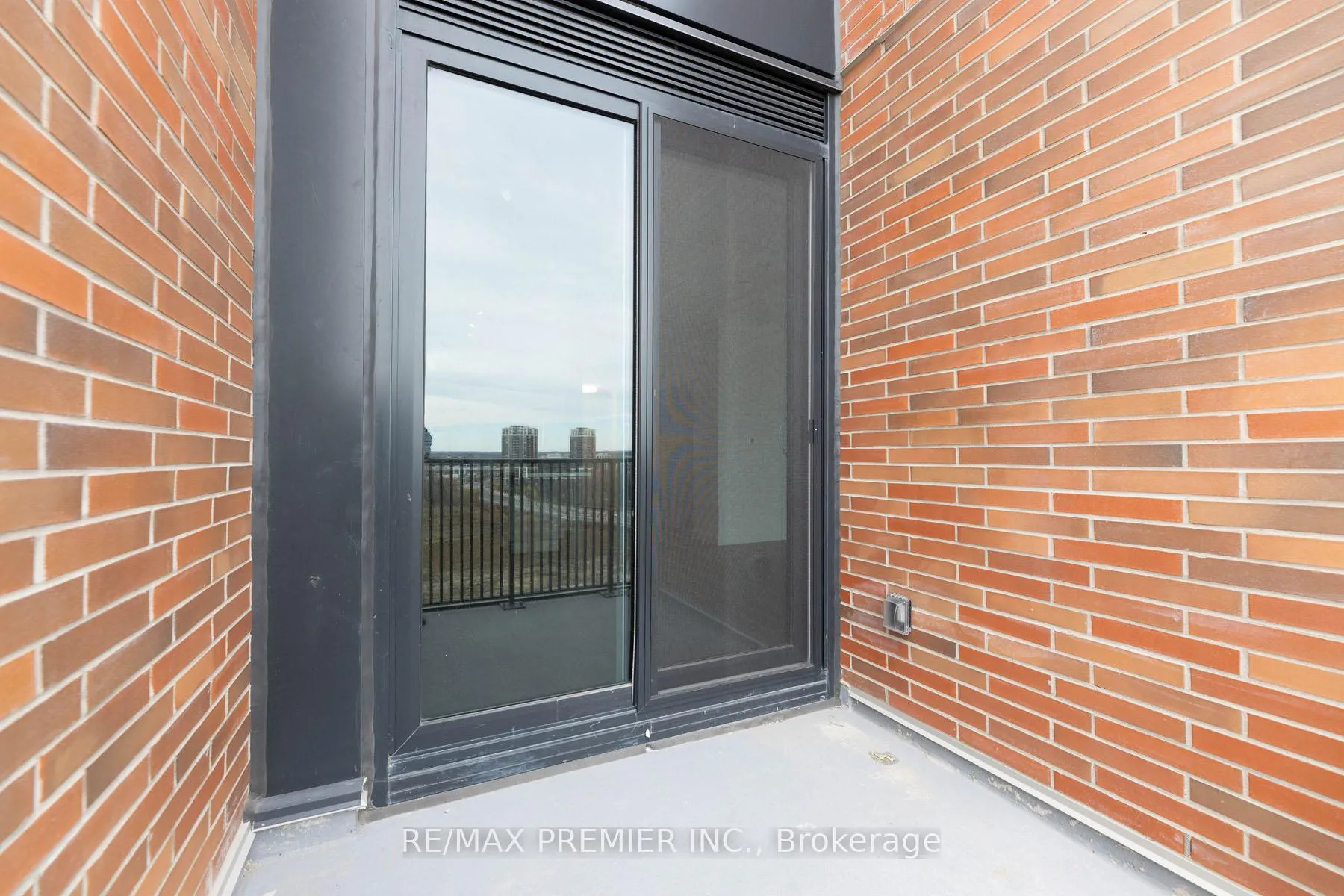 Photo 17 of Unit 912C, 38 Simcoe Promenade Circle, Markham, Unionville — HOMEH