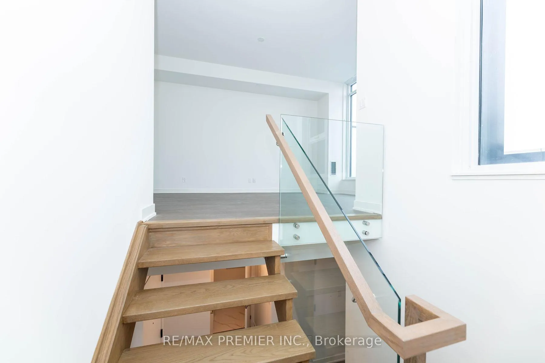 Photo 20 of Unit 912C, 38 Simcoe Promenade Circle, Markham, Unionville — HOMEH