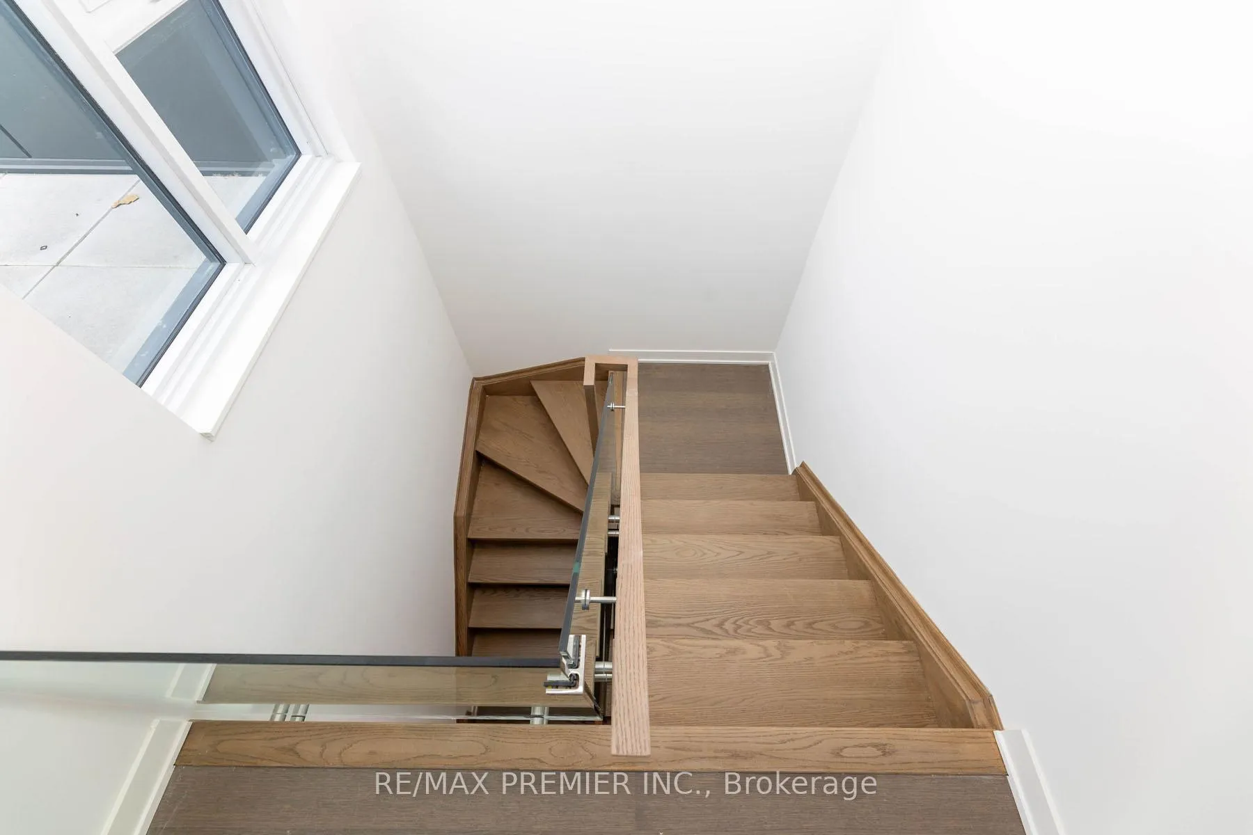 Photo 25 of Unit 912C, 38 Simcoe Promenade Circle, Markham, Unionville — HOMEH