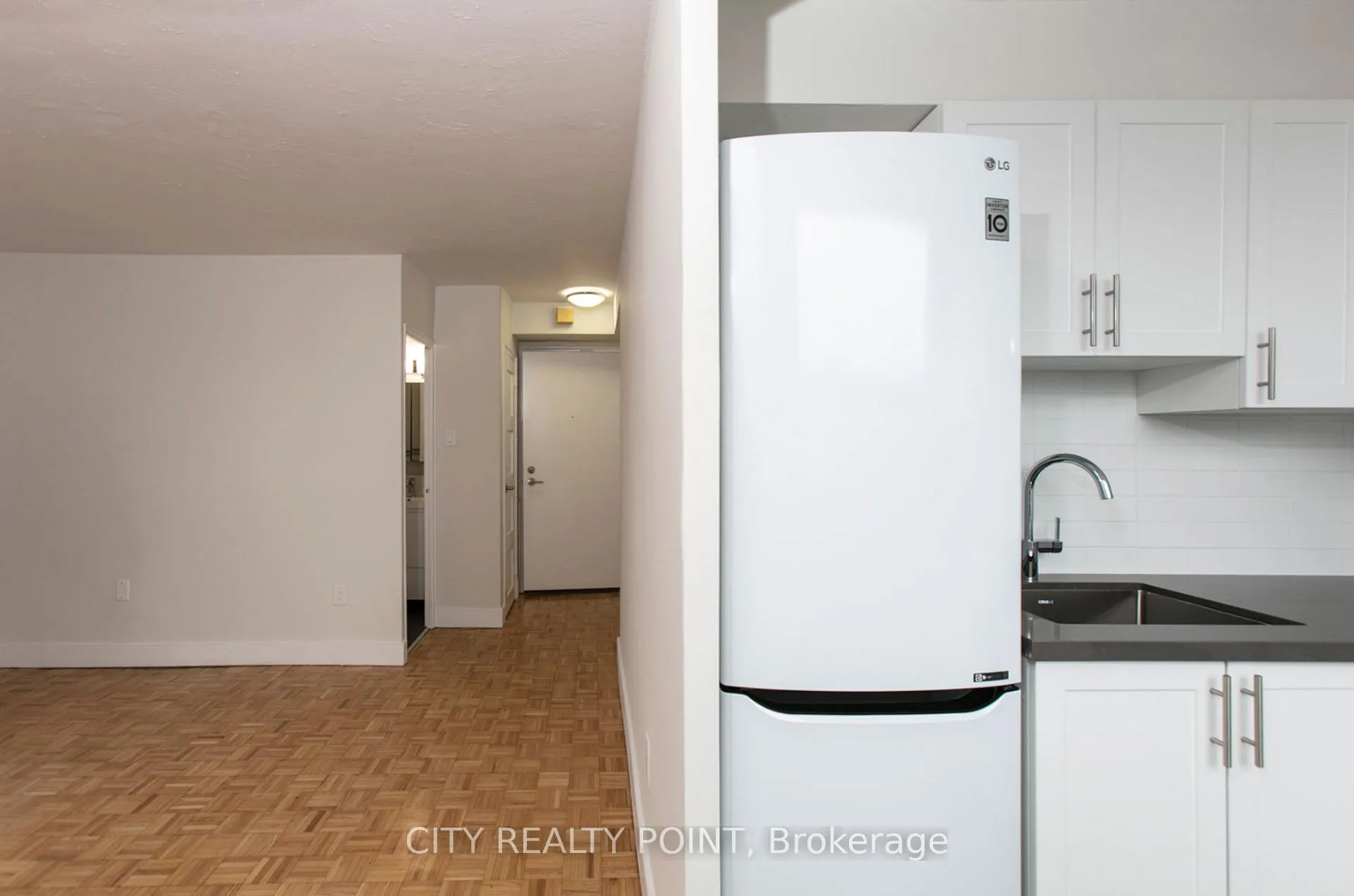 Photo 5 of Unit 302, 485 Huron Street, Toronto, The Annex — HOMEH