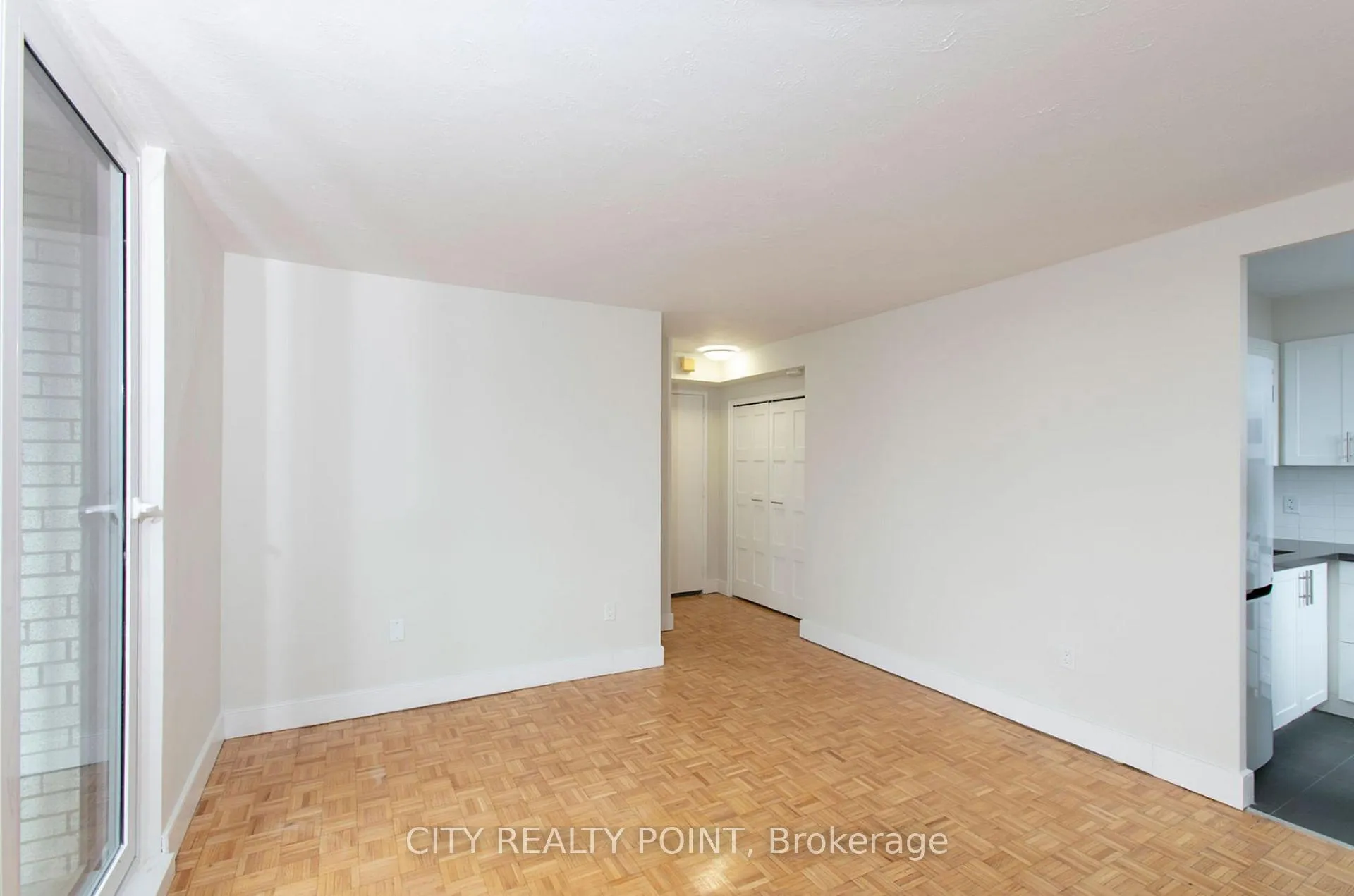 Photo 6 of Unit 302, 485 Huron Street, Toronto, The Annex — HOMEH