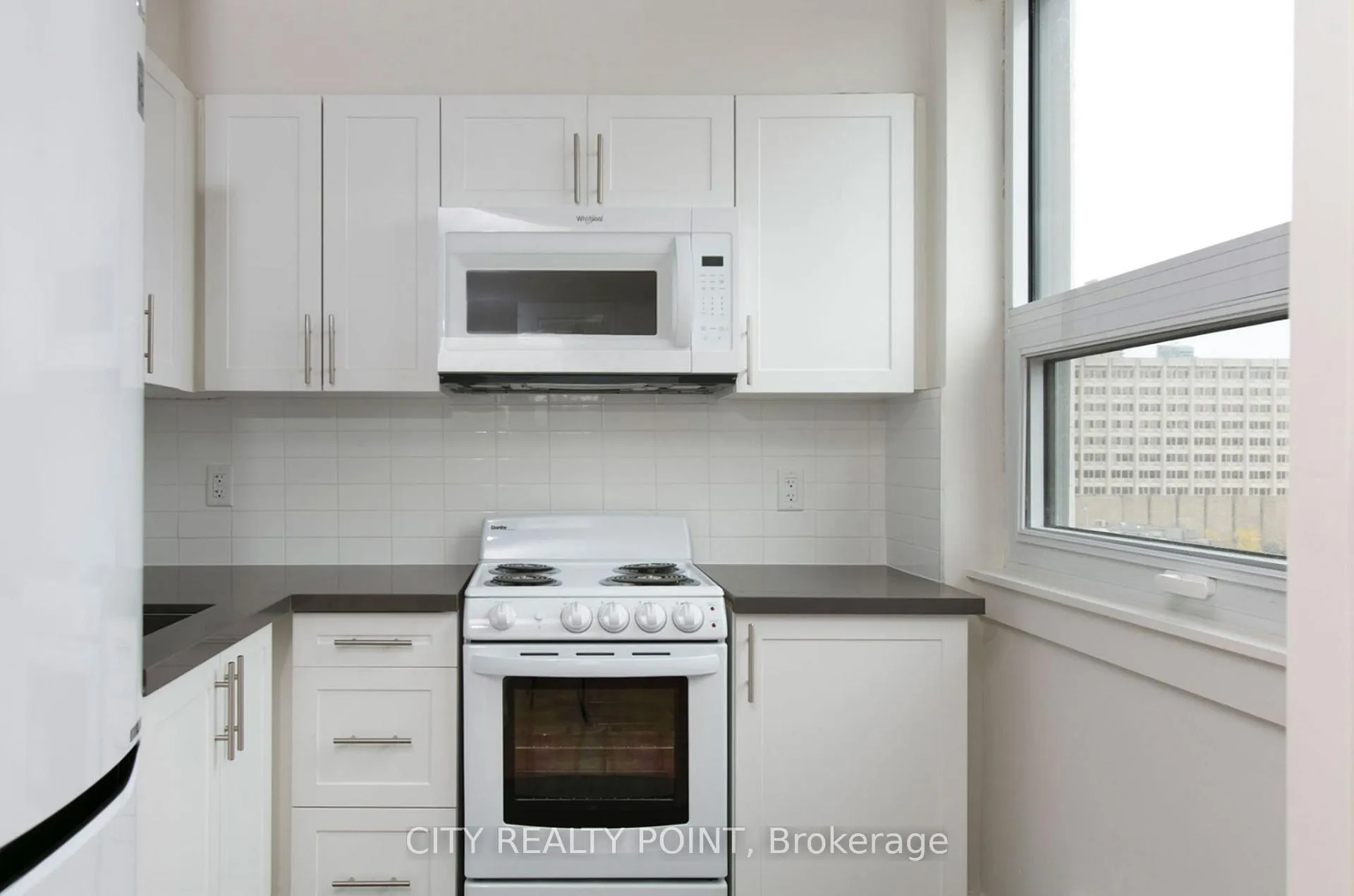Photo 7 of Unit 302, 485 Huron Street, Toronto, The Annex — HOMEH
