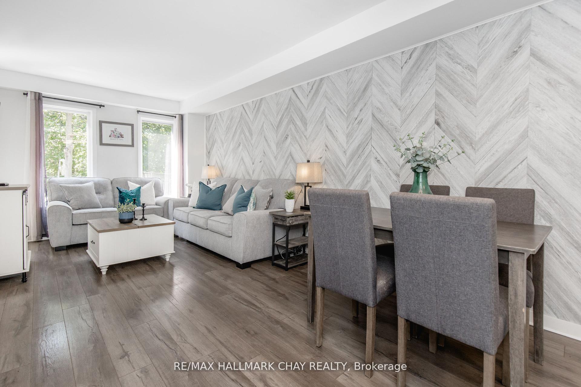 Photo 7 of 248 Ferndale Drive S, Barrie, Ardagh — HOMEH