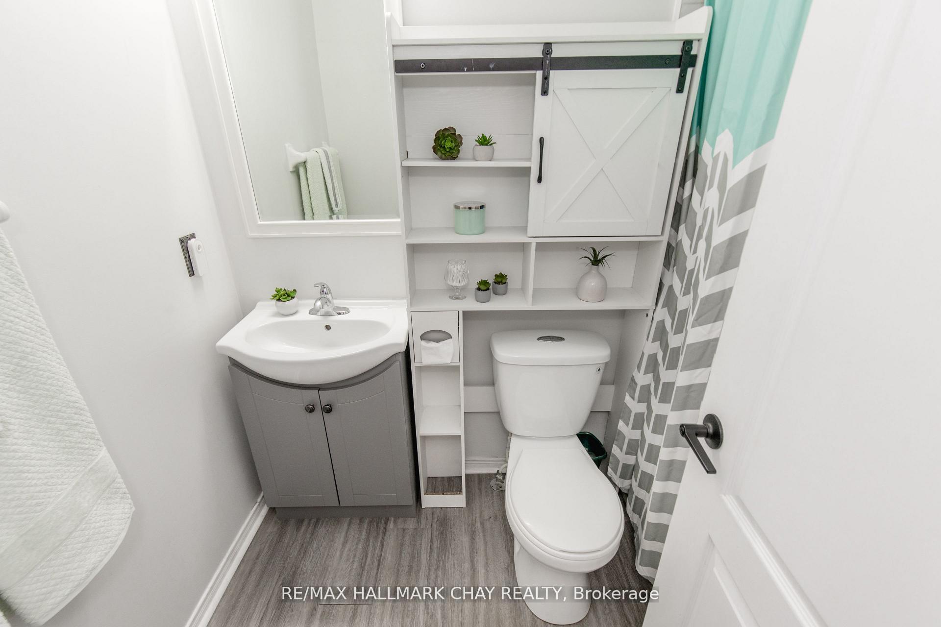 Photo 17 of 248 Ferndale Drive S, Barrie, Ardagh — HOMEH
