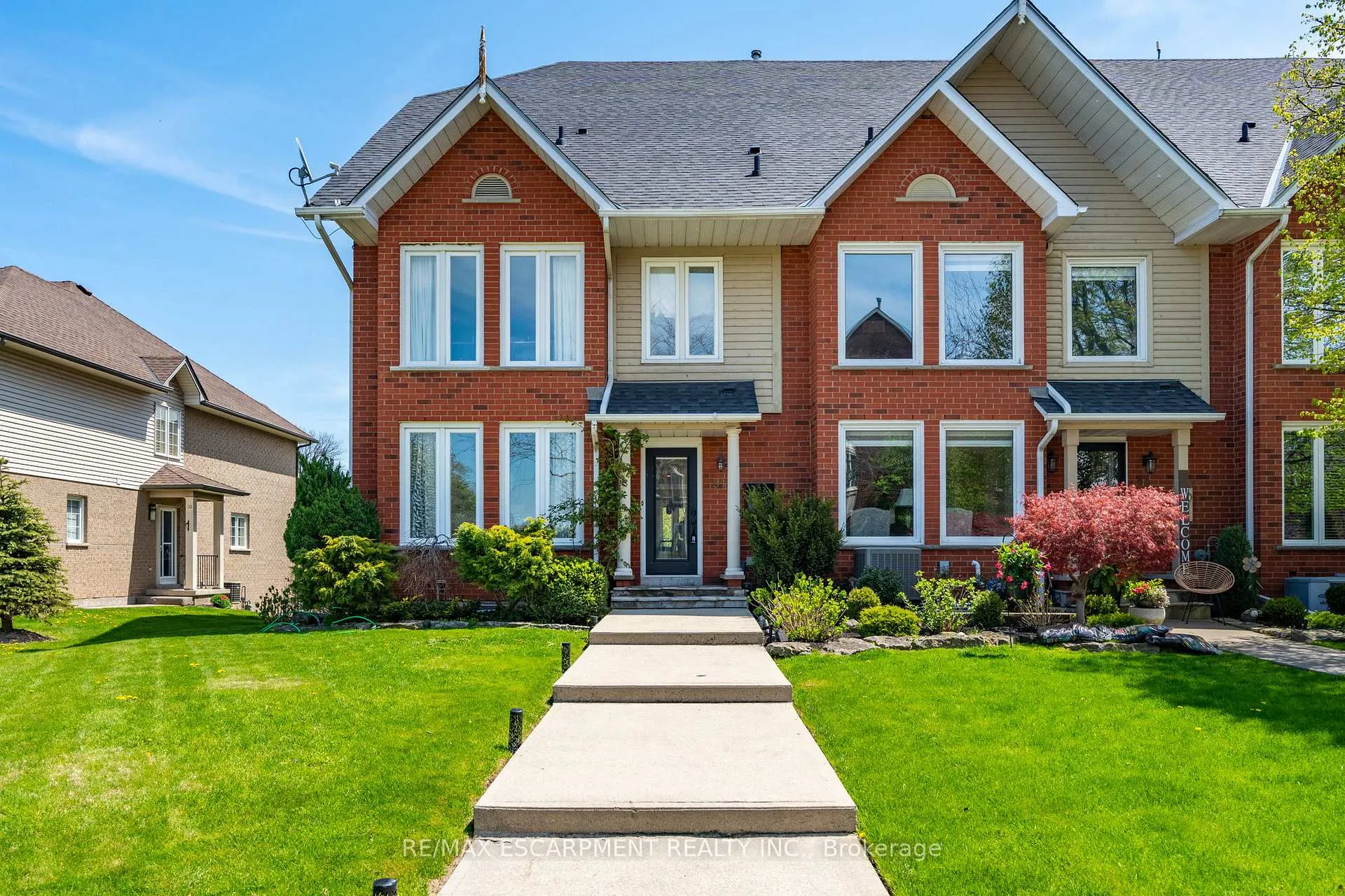 Photo 3 of 91 Edgewater Drive, Hamilton, Stoney Creek — HOMEH