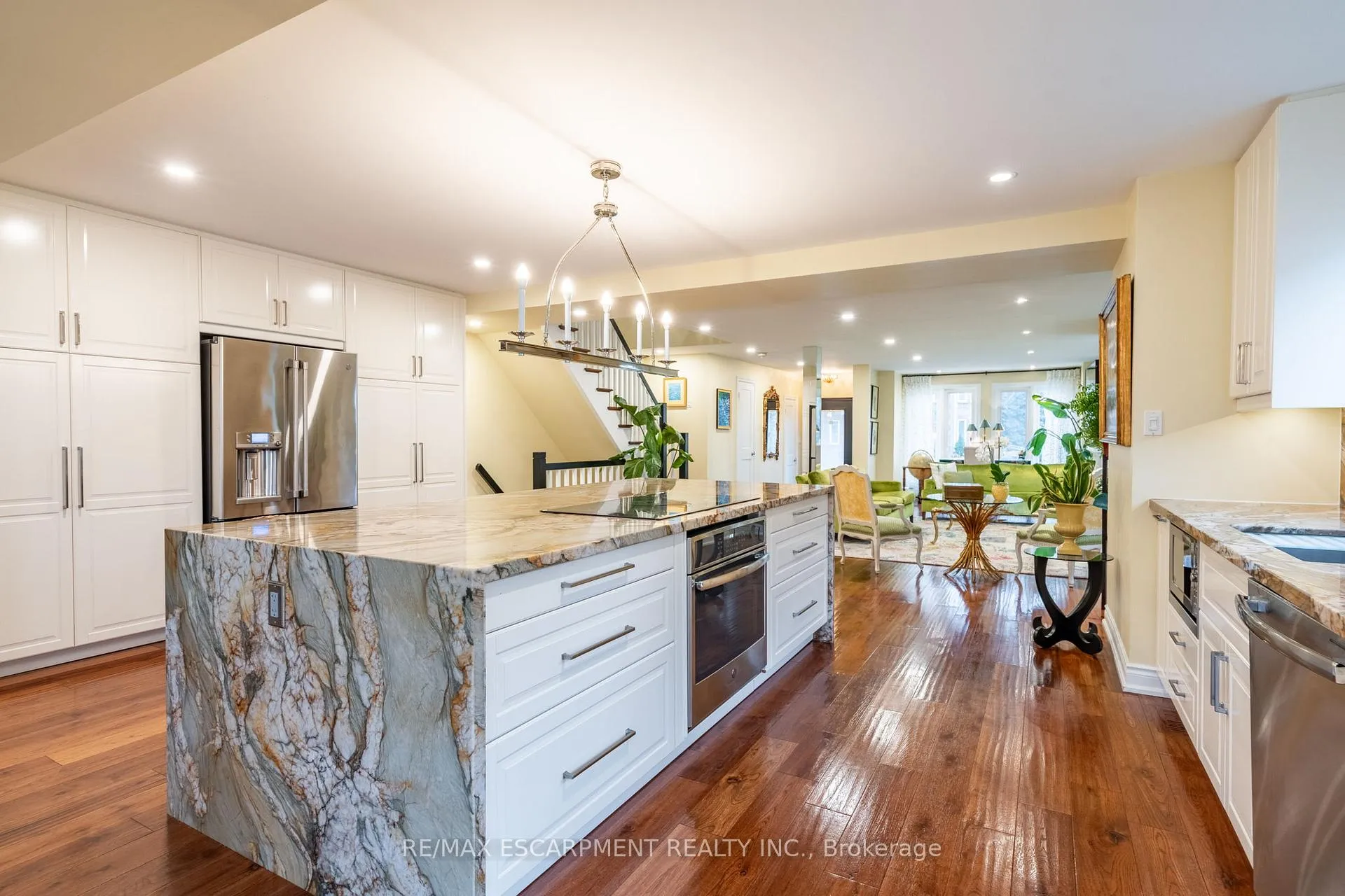 Photo 14 of 91 Edgewater Drive, Hamilton, Stoney Creek — HOMEH