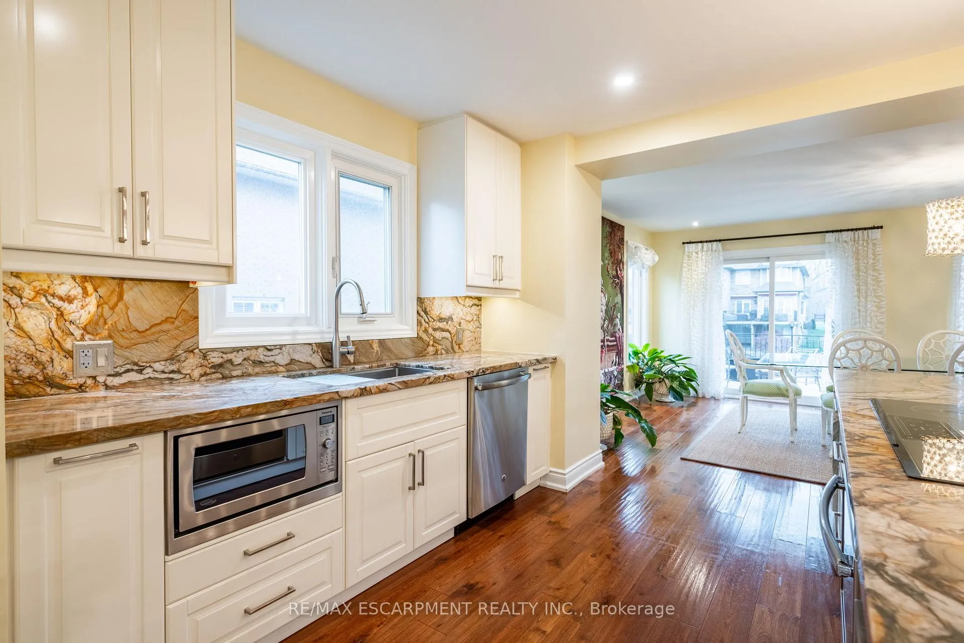 Photo 16 of 91 Edgewater Drive, Hamilton, Stoney Creek — HOMEH