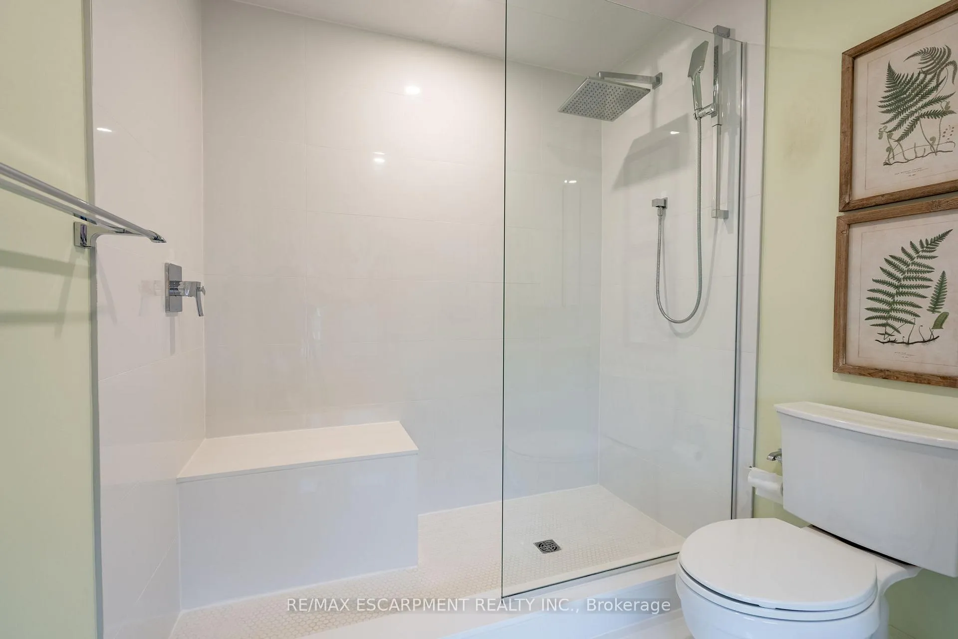 Photo 23 of 91 Edgewater Drive, Hamilton, Stoney Creek — HOMEH