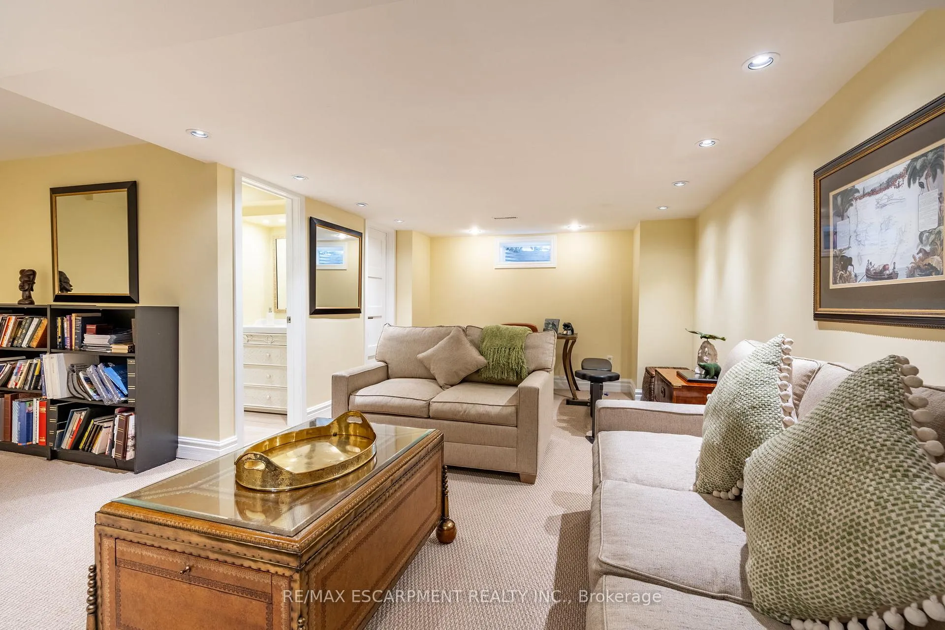 Photo 38 of 91 Edgewater Drive, Hamilton, Stoney Creek — HOMEH