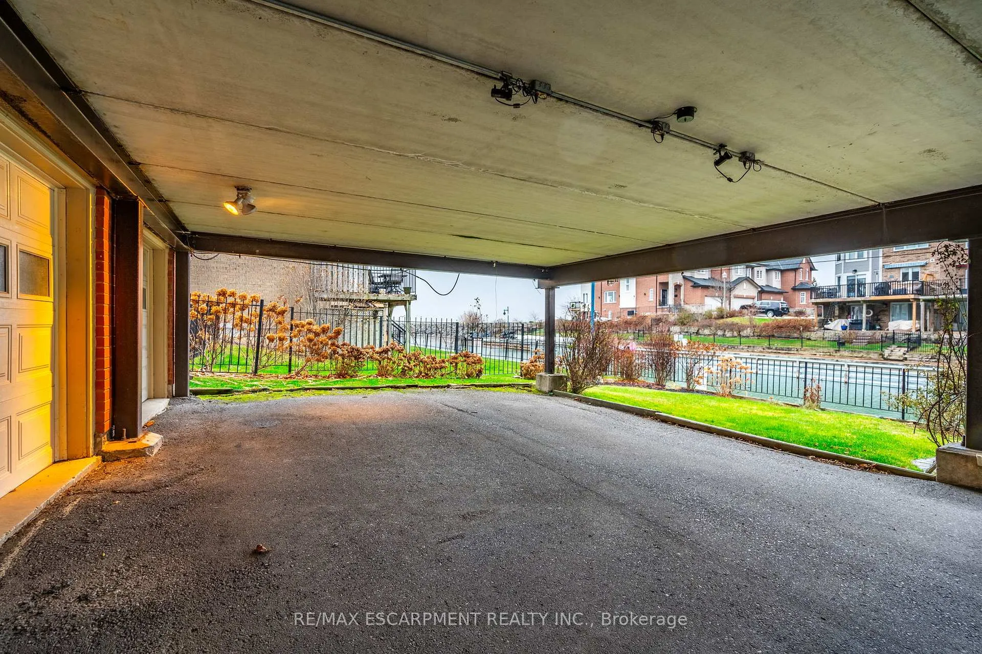 Photo 44 of 91 Edgewater Drive, Hamilton, Stoney Creek — HOMEH