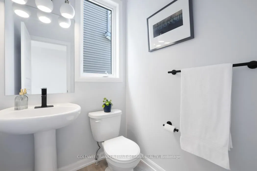 Photo 20 of 92 Morris Street E, Carleton Place — HOMEH