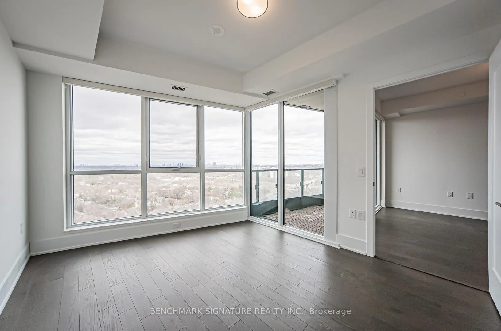 Photo 10 of Unit 2915, 585 Bloor Street E, Toronto, Cabbagetown-South St. James Town — HOMEH