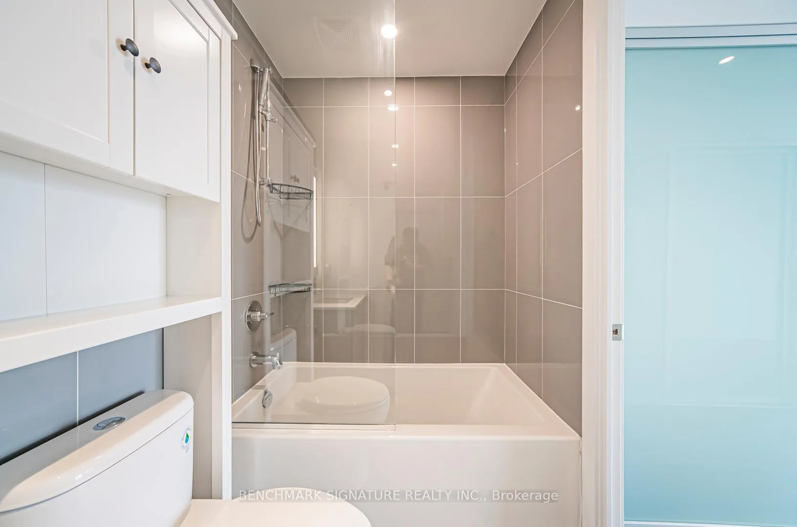 Photo 15 of Unit 2915, 585 Bloor Street E, Toronto, Cabbagetown-South St. James Town — HOMEH