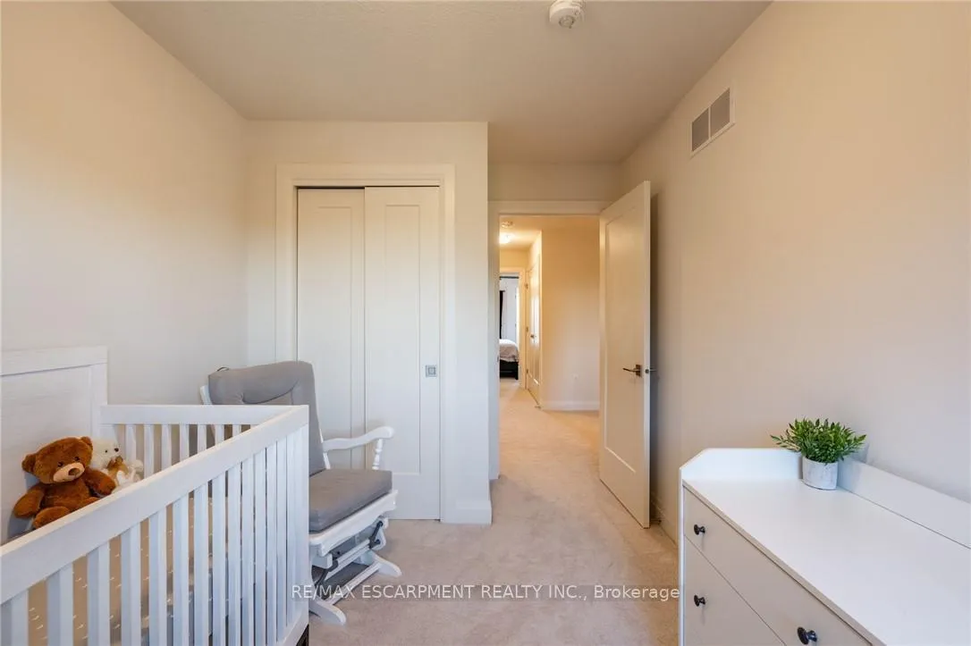 Photo 26 of 16 Raspberry Lane, Guelph, Grange Road — HOMEH